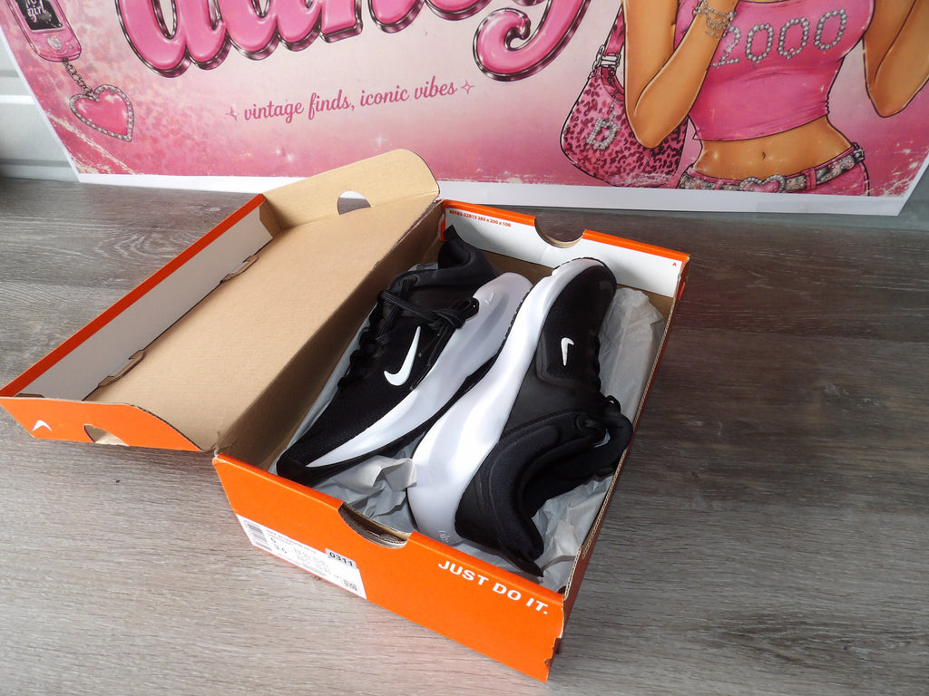 Nike In-Season TR 14 Women's Workout Shoes – Black/White (Size Men 3.5, Women 5)