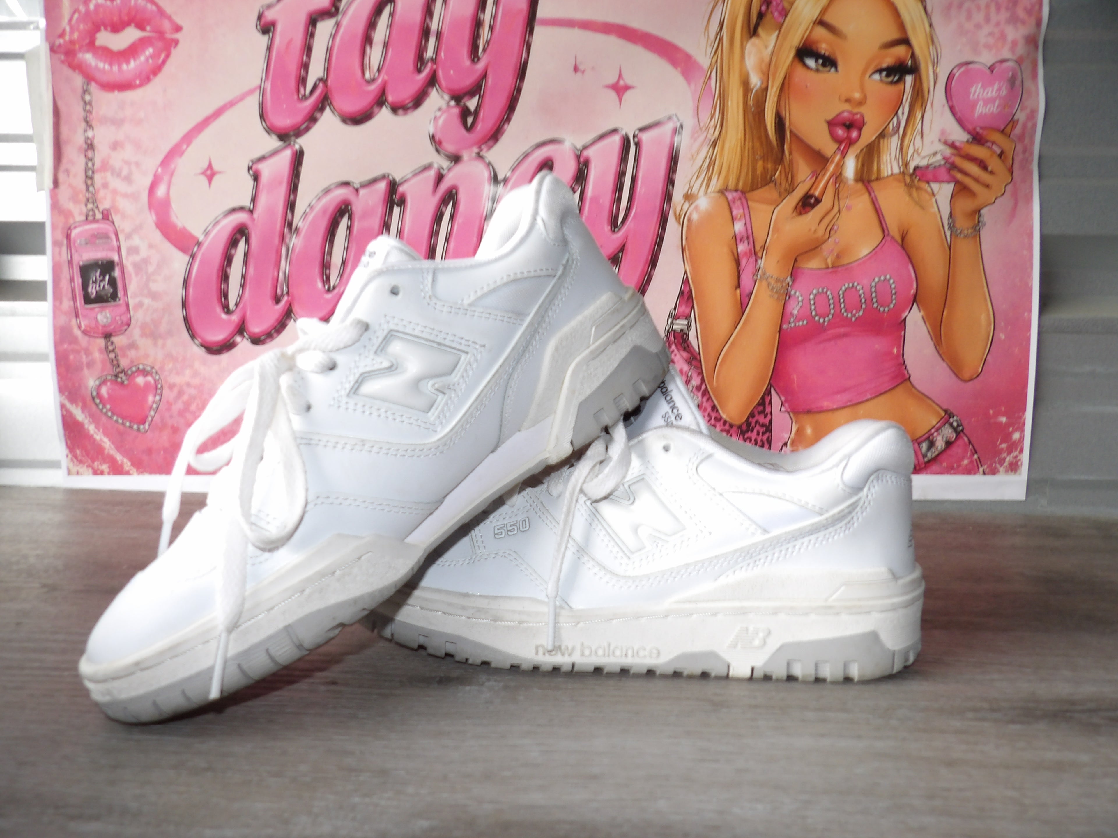New Balance 550 Grade School Sneakers – White (US Kid's Size 6)