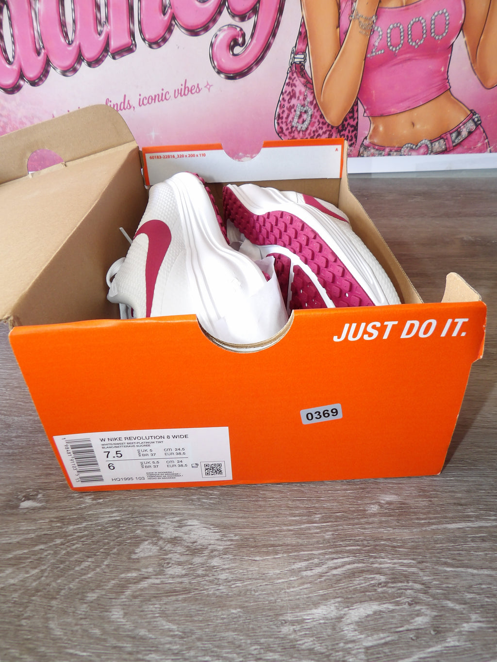 Nike Revolution 8 Wide Women's Road Running Shoes – White/Sweet Beet with Platinum Tint (Size US Women's 7.5)