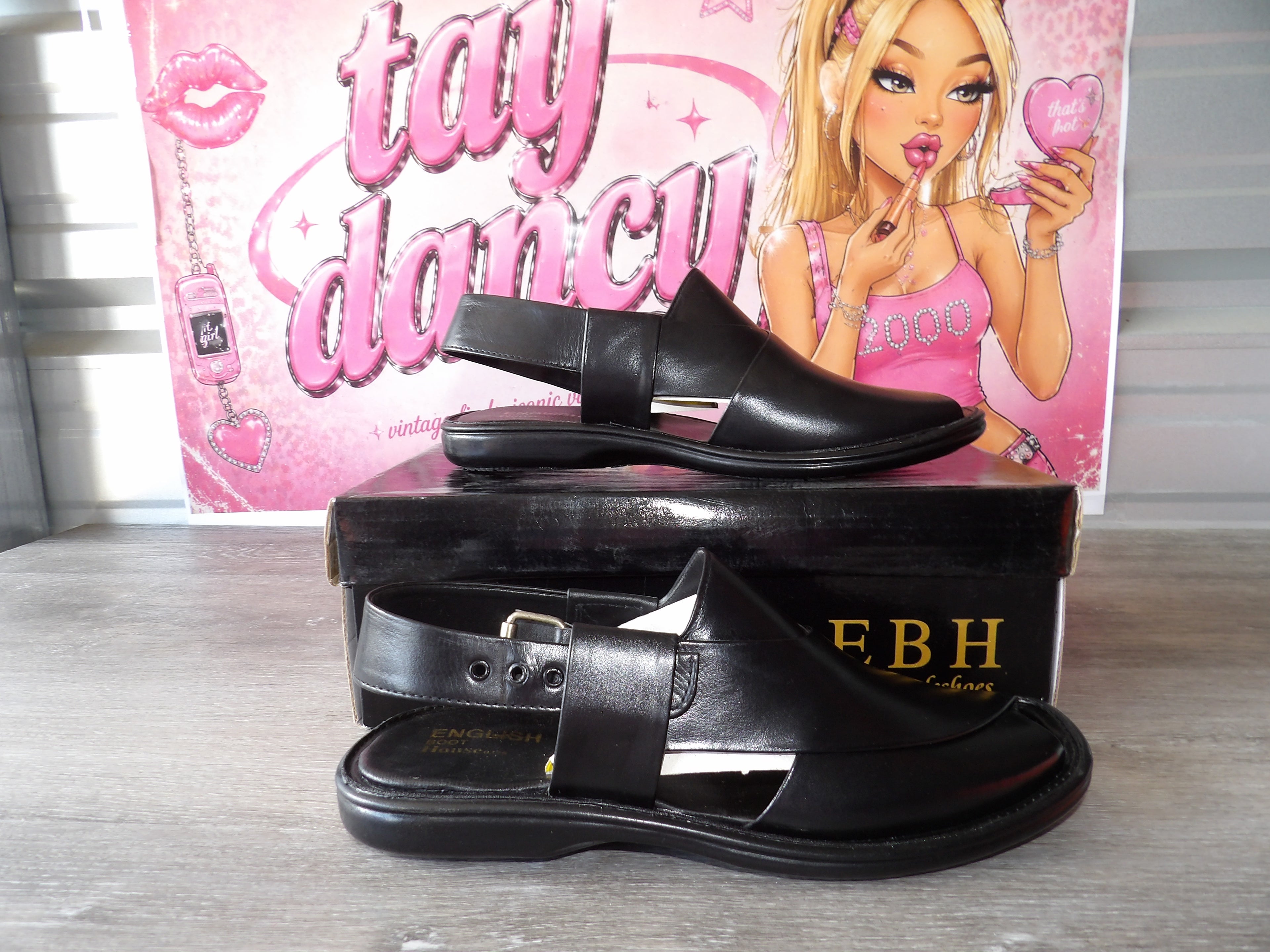 English Boot House Black High-Gloss Peshawari Sandals – (Size EU 43)US 11
