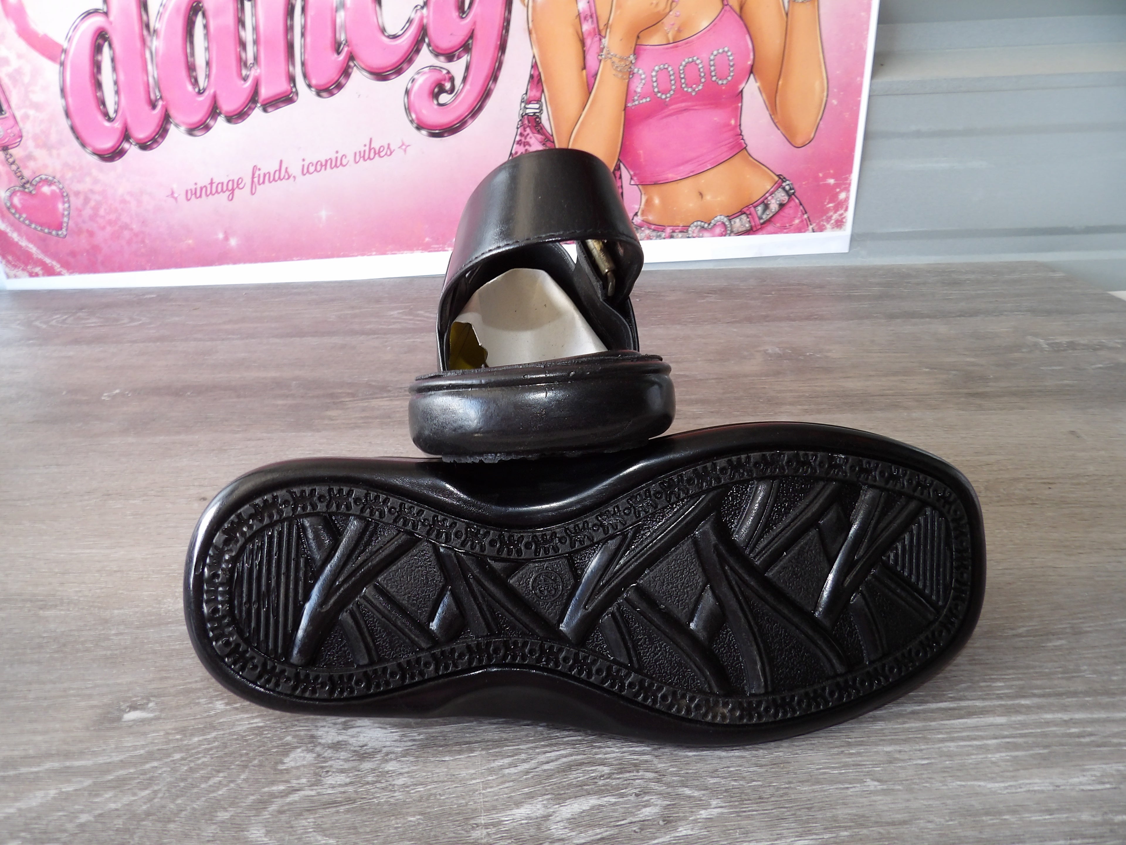 English Boot House Black High-Gloss Peshawari Sandals – (Size EU 43)US 11