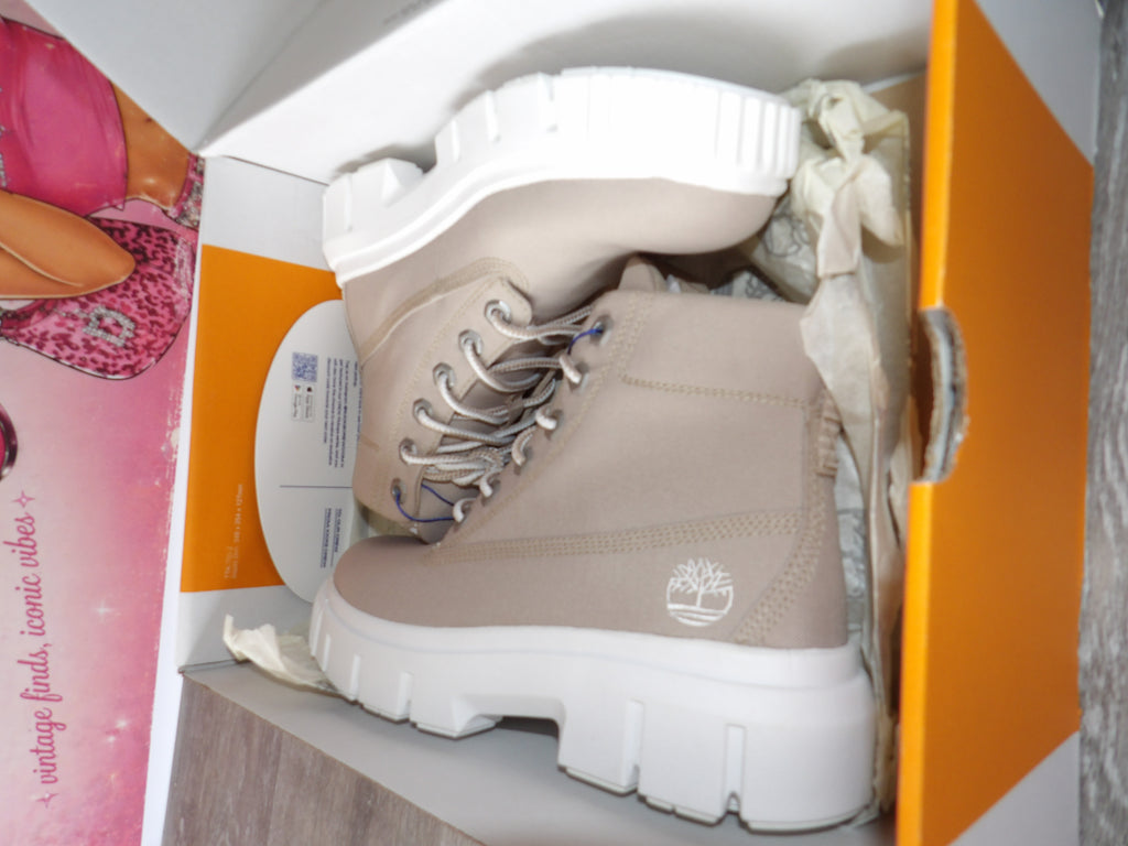 Timberland Women's Greyfield Boots – Light Beige (Size US 7.5)