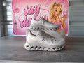 On Cloud Cloud Tilt – Light Brown (Size US 8.5)
