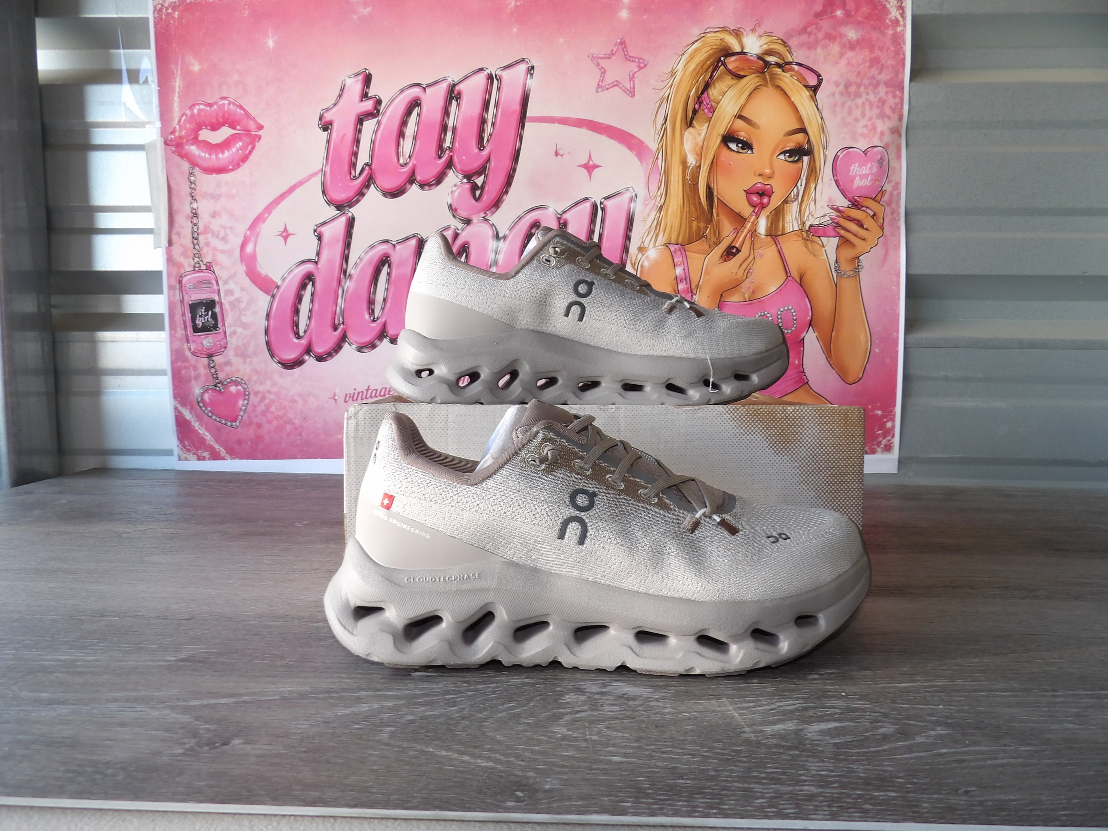 On Cloud Cloud Tilt – Light Brown (Size US 8.5)