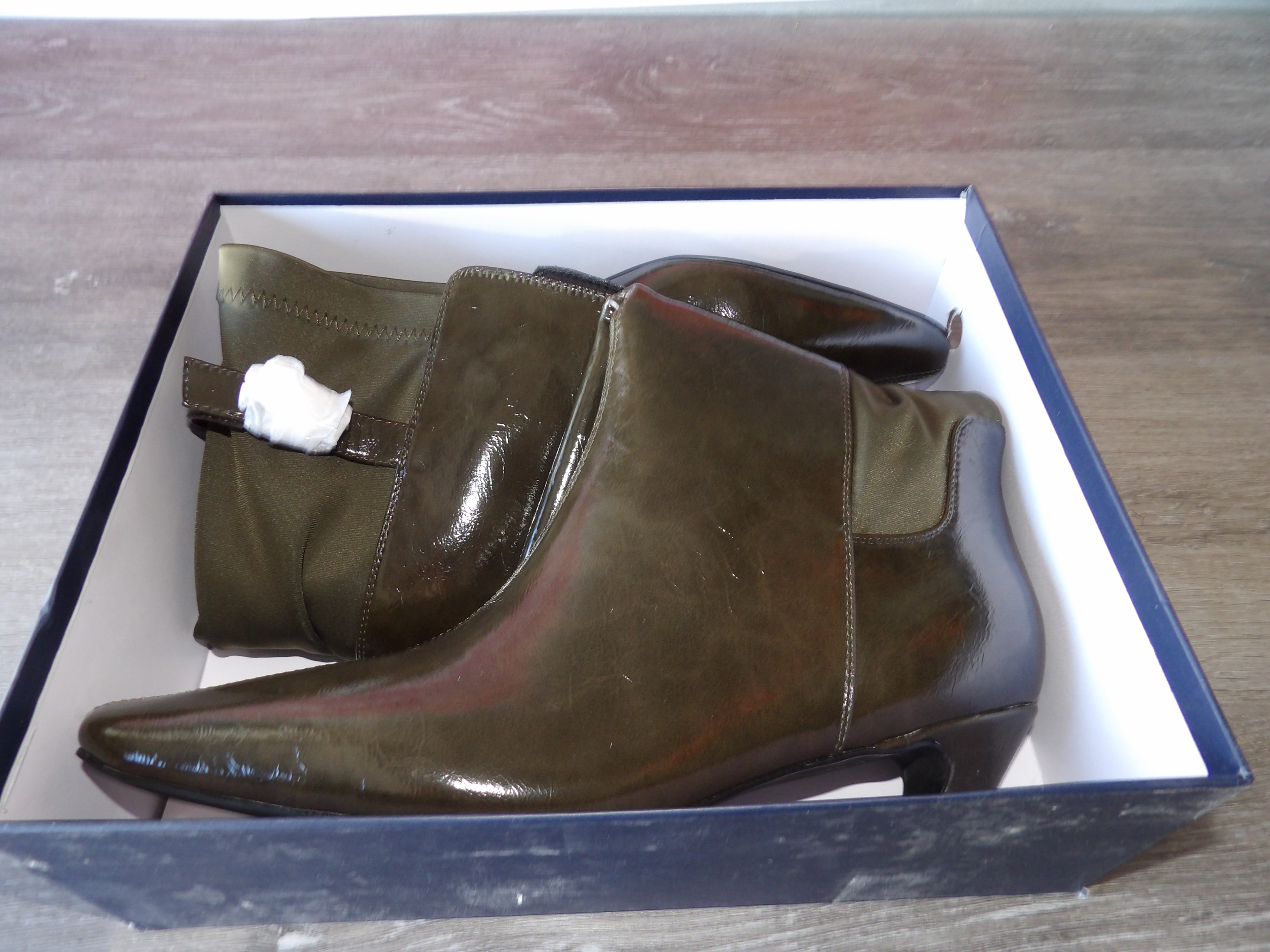 Voaboasy Brown Patent Leather Slouchy Boot,Kitten Heel – Dark Green (Size US 10)