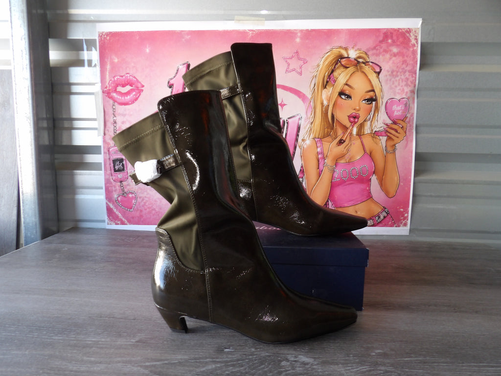 Voaboasy Brown Patent Leather Slouchy Boot,Kitten Heel – Dark Green (Size US 10)