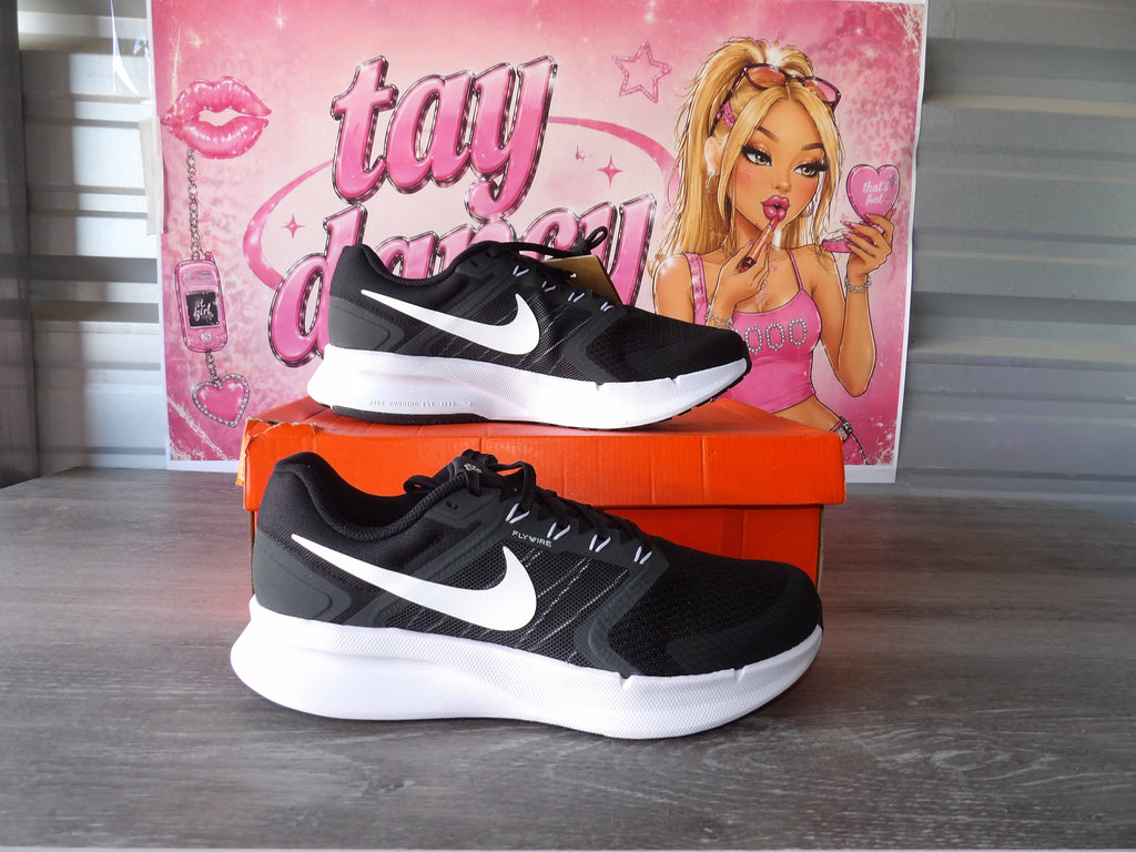 Nike Run Swift 3 Wide Road Running Shoe – Black/White/Smoke Grey (Size US 9)