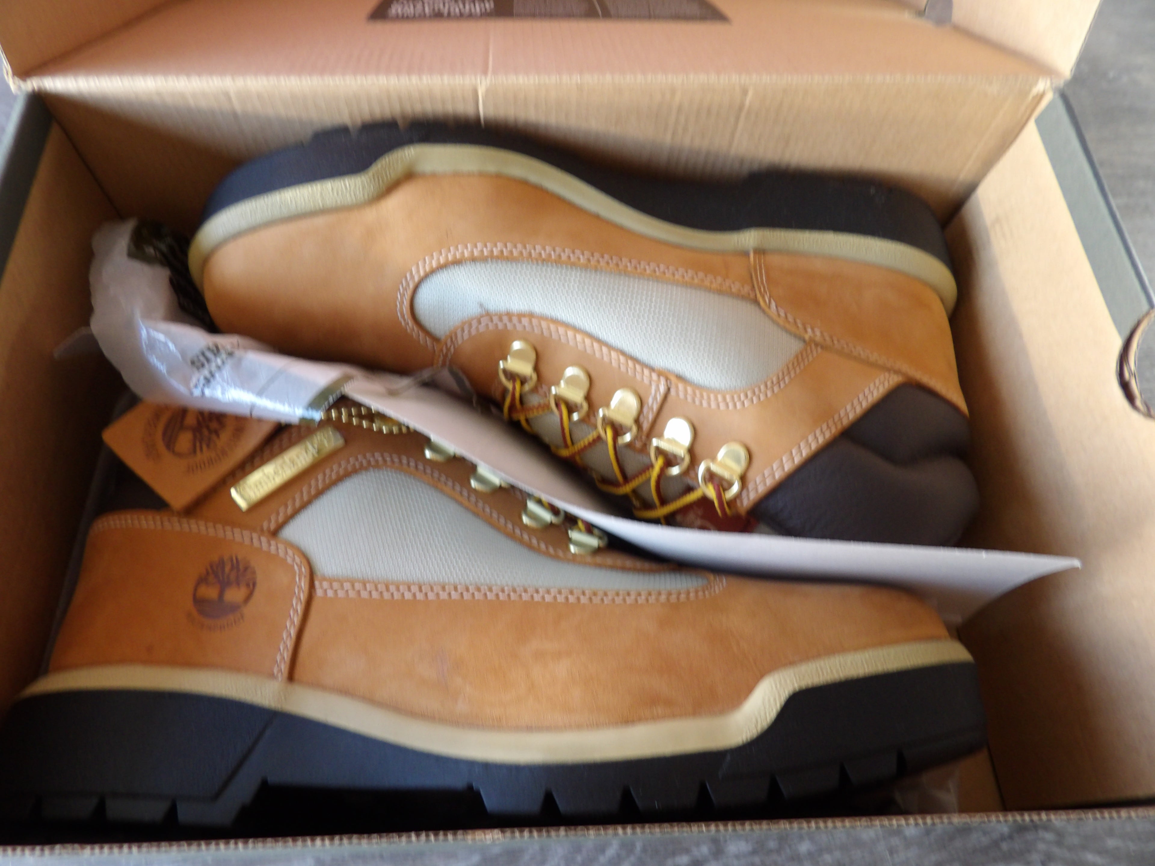 Timberland Field Boot WP L/F Mid Boots – Wheat Nubuck (Size US 9)