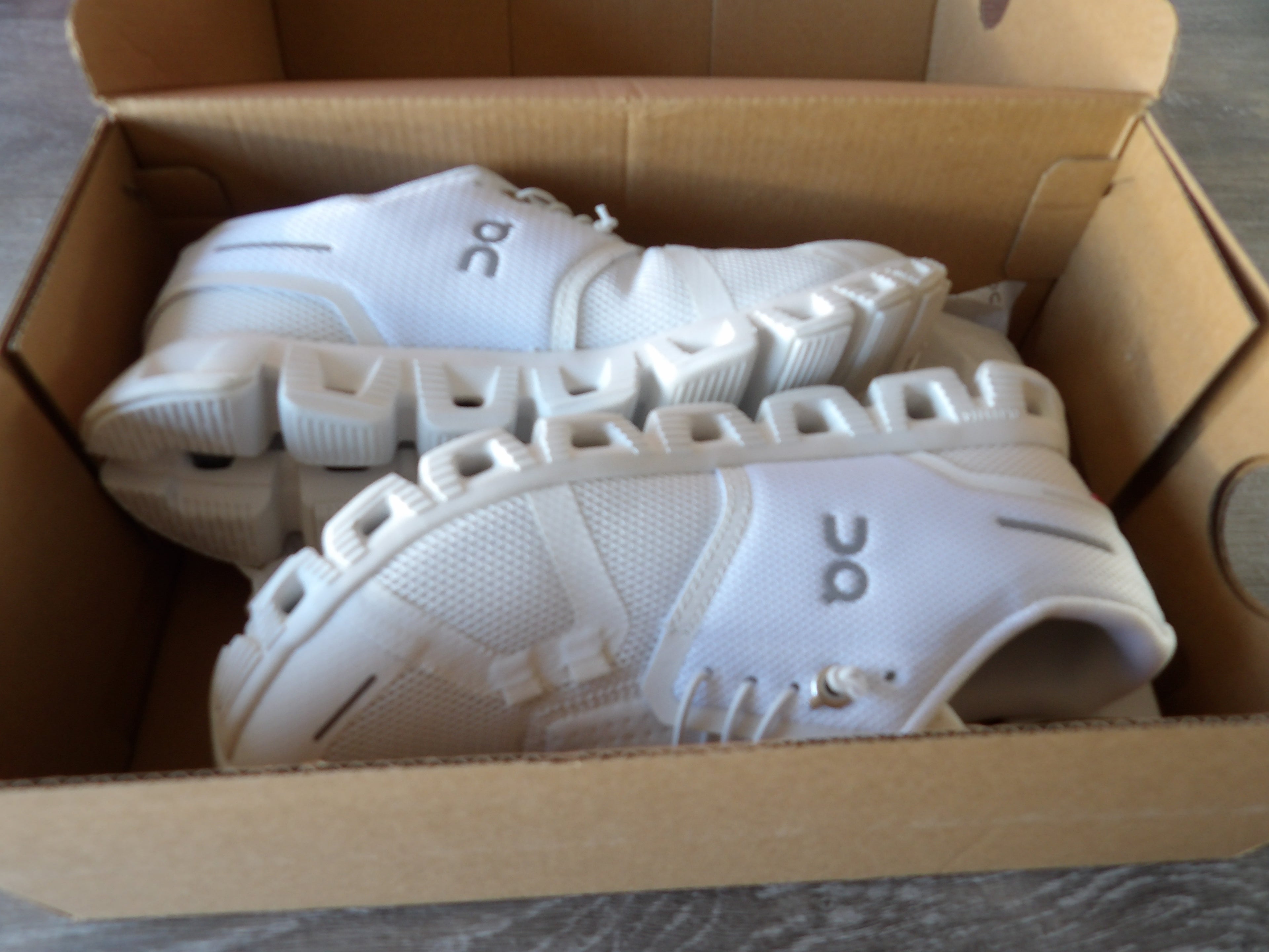 OnCloud Cloud 5 – White (Size US 6.5)