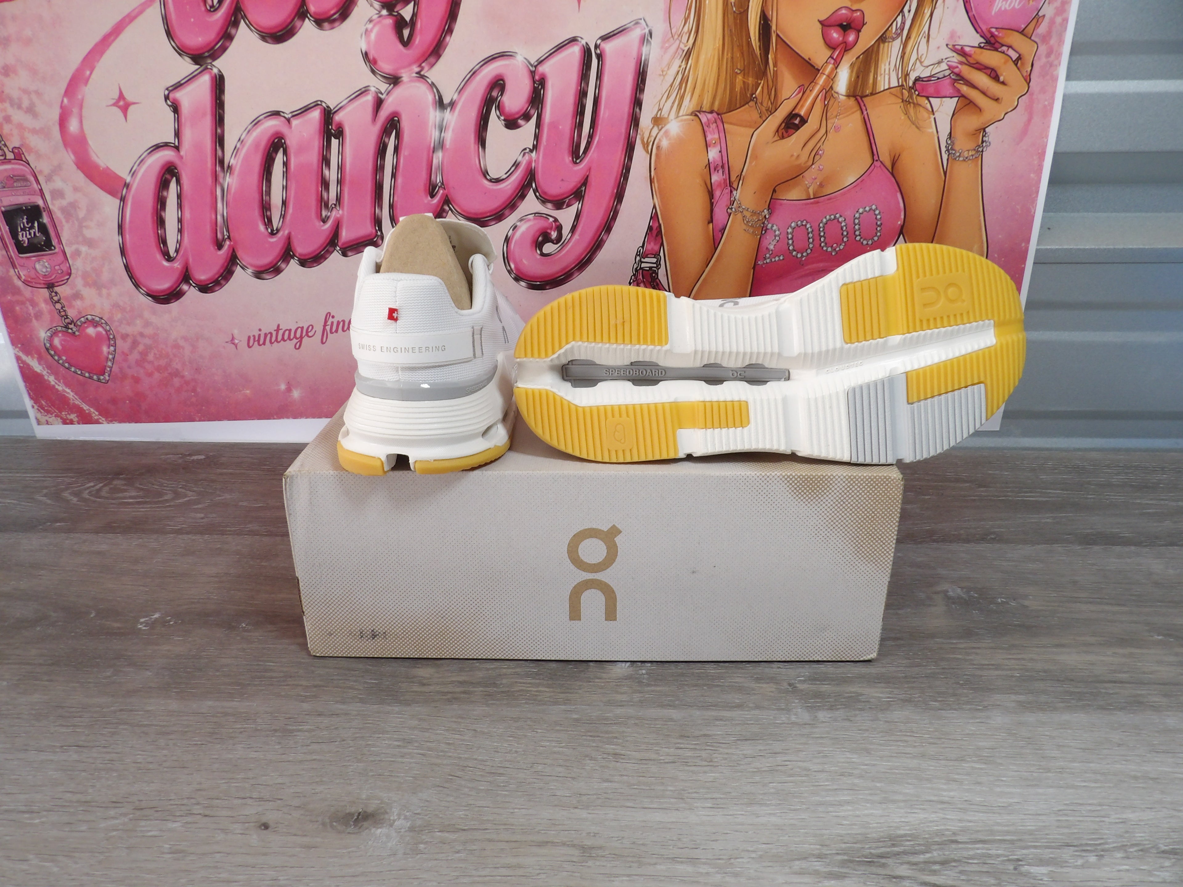 OnCloud Cloudnova Form 2 – White/Ivory (Size US 8.5)