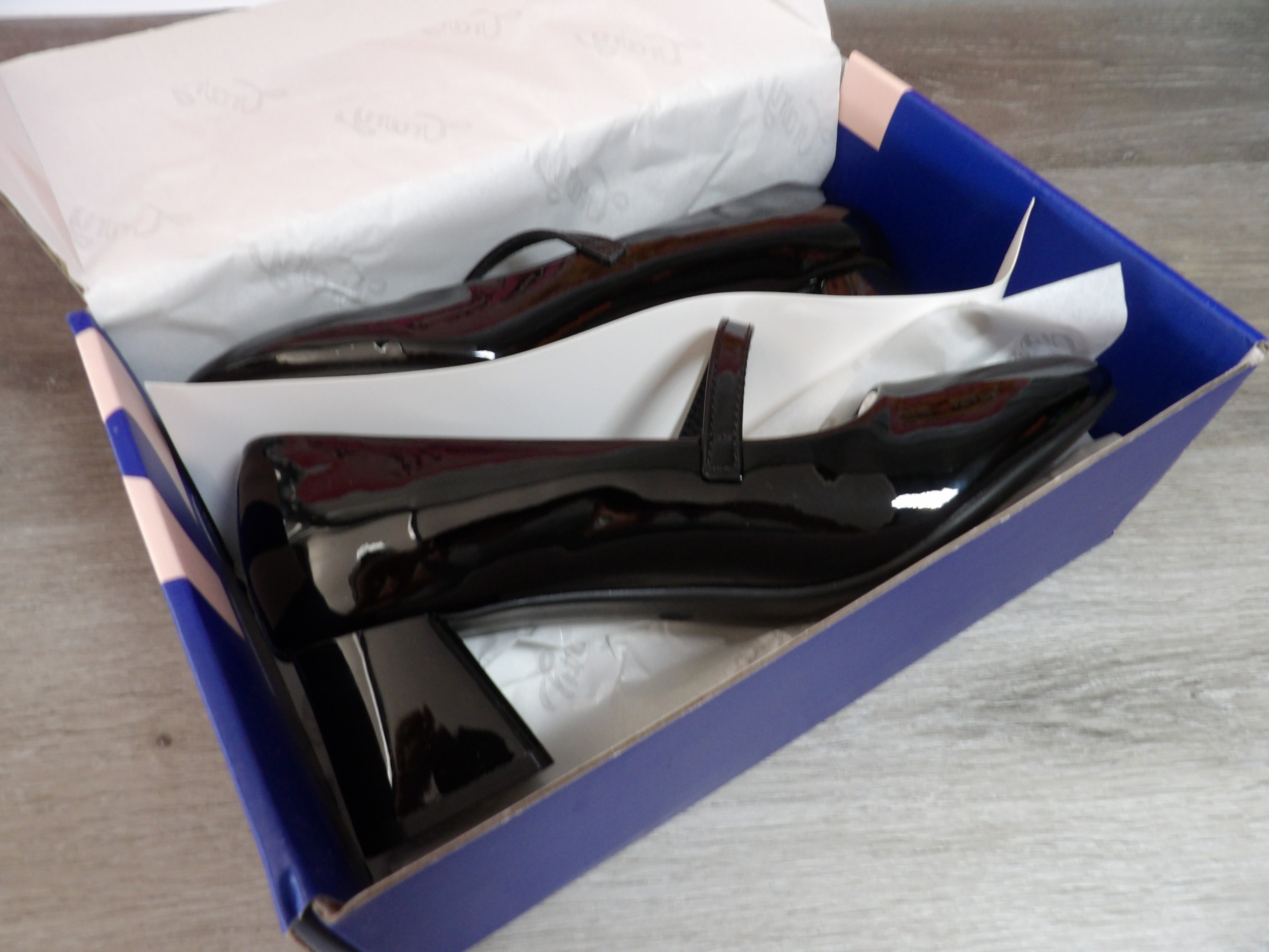Trary Black Patent Leather Block Heel May Janes – Black (Size US 8)