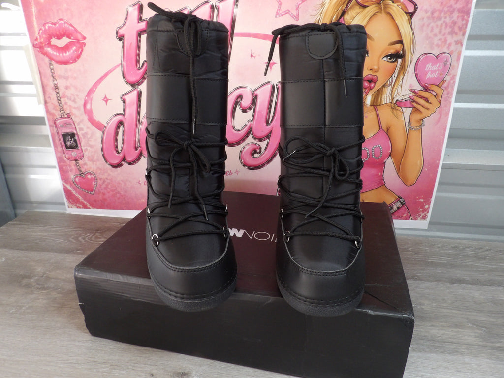 Fashion Nova Emmett 48 Boots – Black (Size US 7)