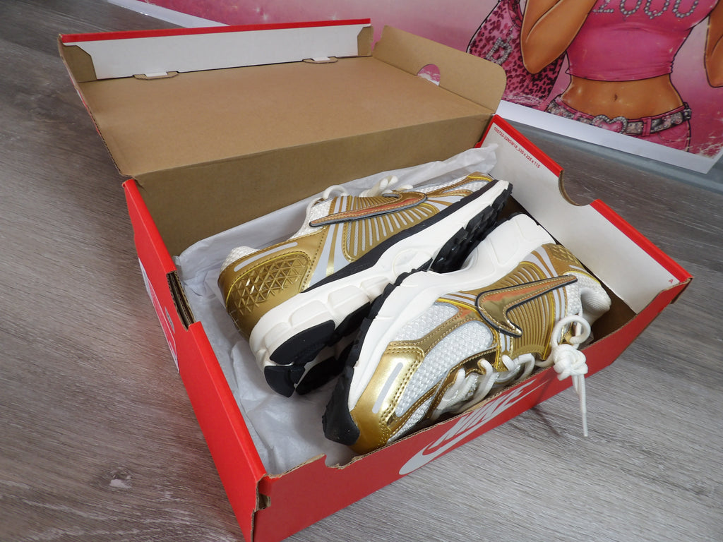 Nike Women's Zoom Vomero 5 – Photon Dust/Metallic Gold (Size US 10)