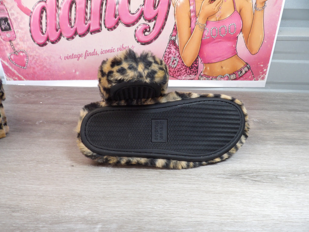 Bravest Studio Bear Claw Mule – Leopard (Size US 9)
