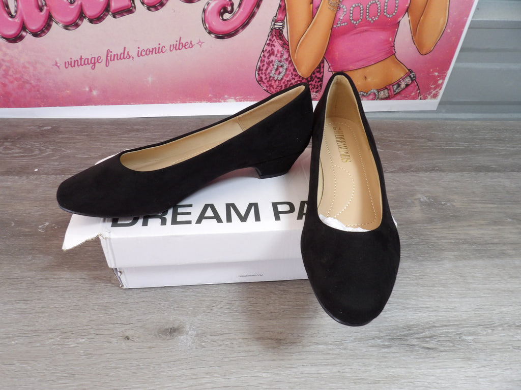 Dream Pairs Black Suede Low Chunky Heel Pumps – Black (Size US 7.5)