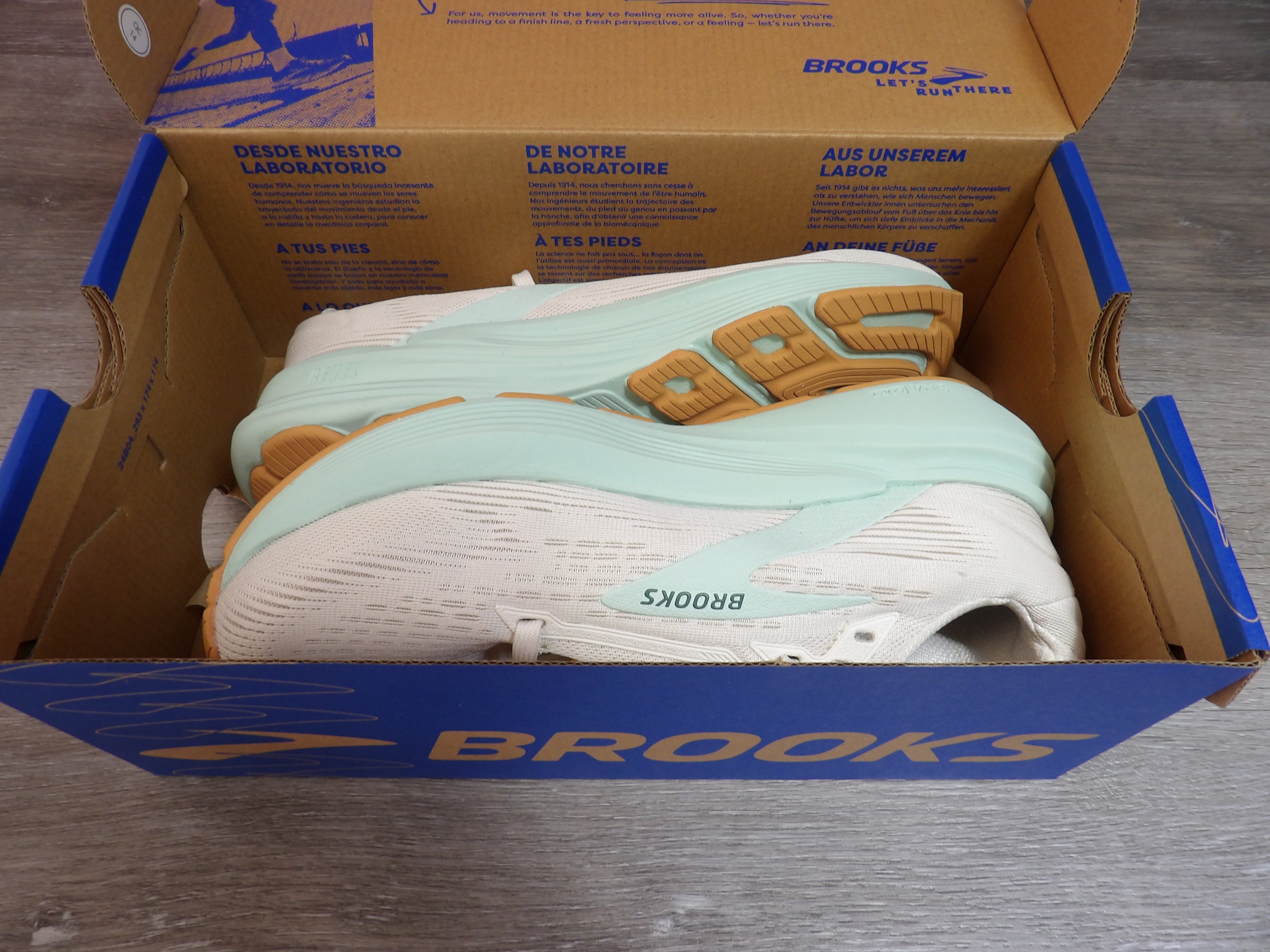 Brooks Revel 8 Women's Running Shoes – Coconut/Taffy/Honeydew (Size US Women's 7)