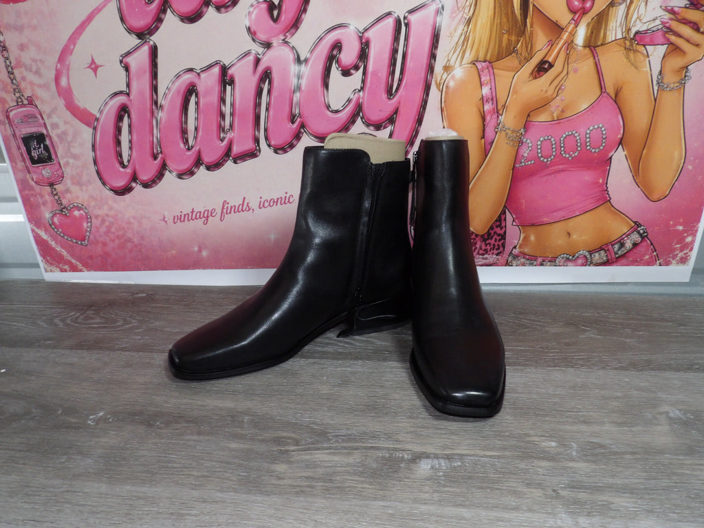 Sam Edelman Thatcher Black Leather Square Toe Ankle Boot – Black (Size US 10)