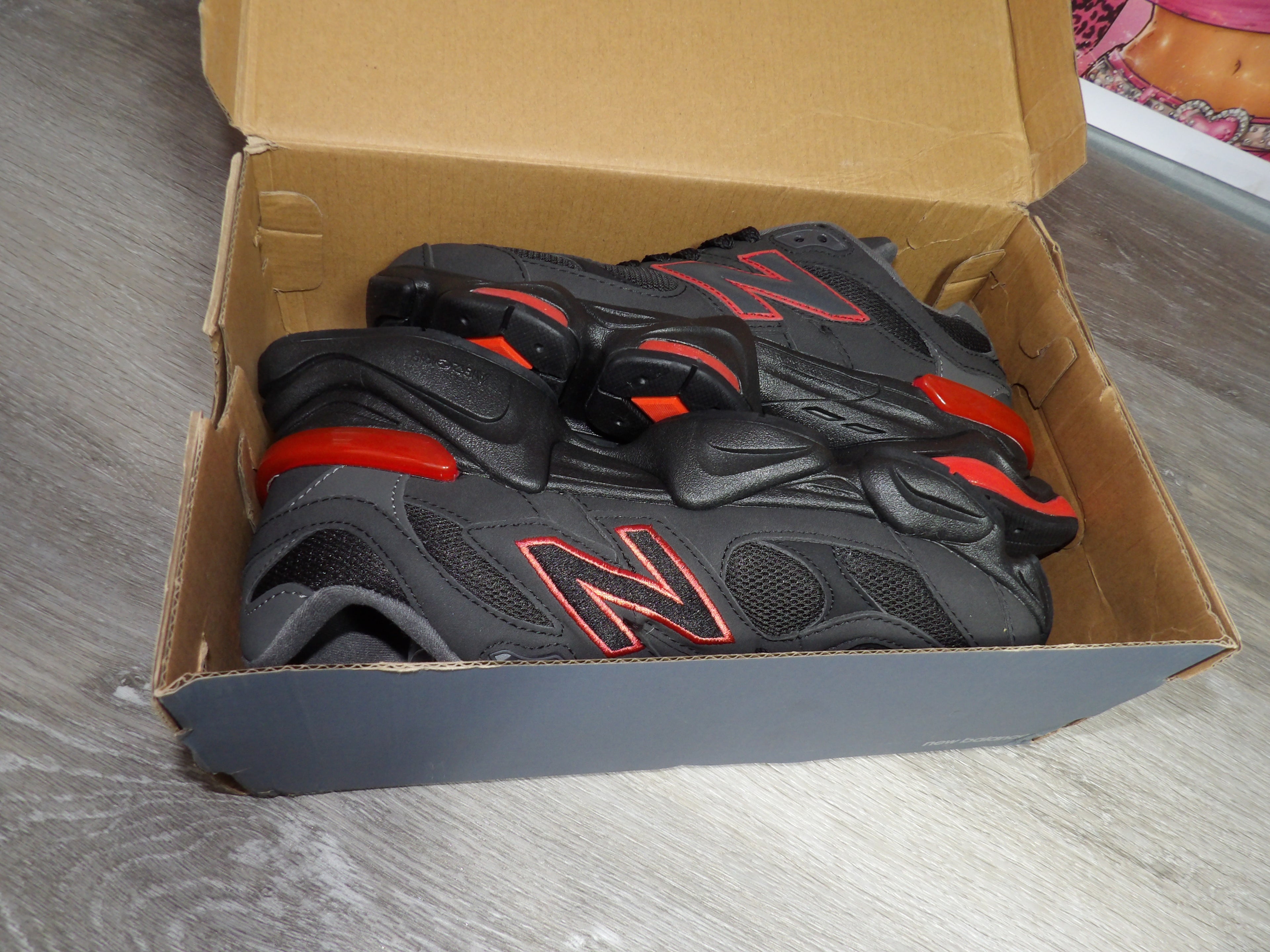New Balance 9060 Sneakers – Black/Red (Size US Men's 8.5)