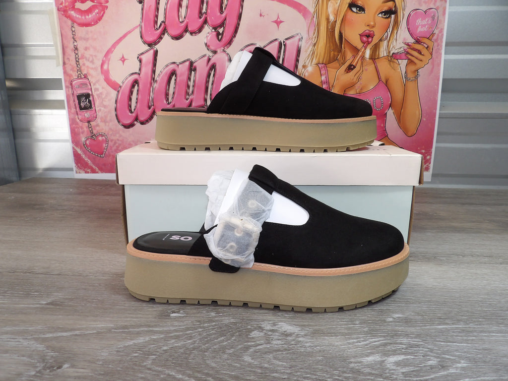 SO Footwear Clogs With Platform Sole – Black (Size US 8.5)