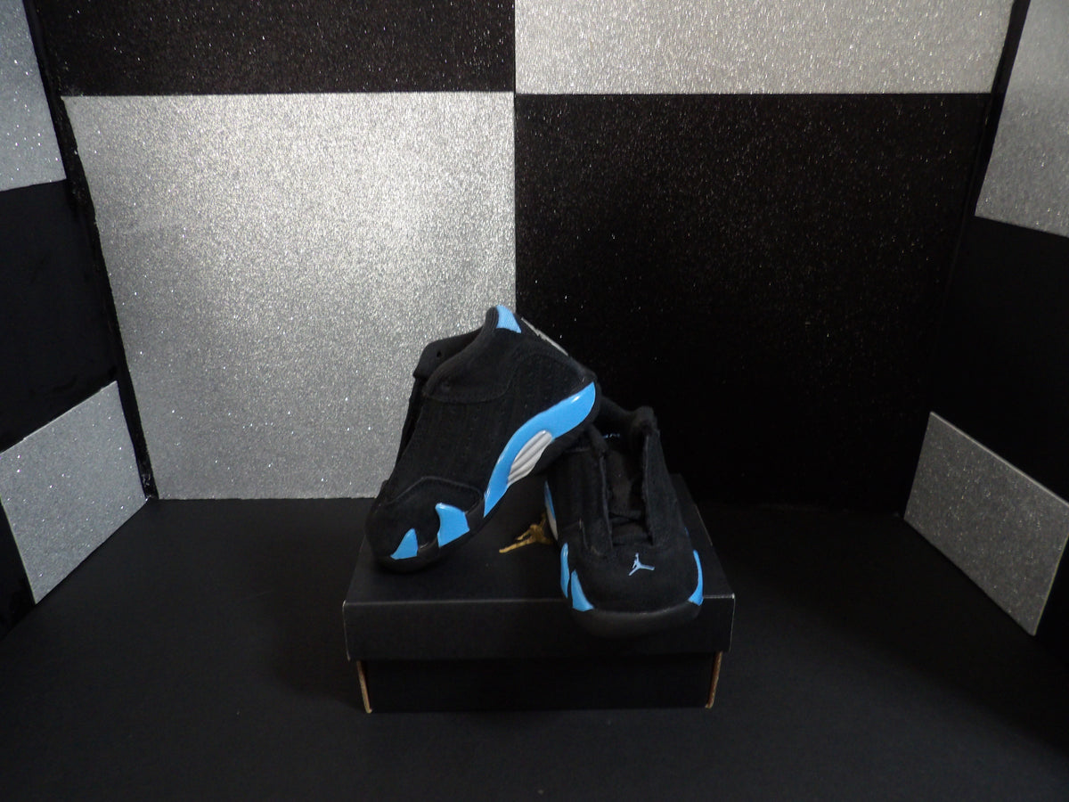 Jordan Retro - Black With Baby Blue Outline (Youth 14)