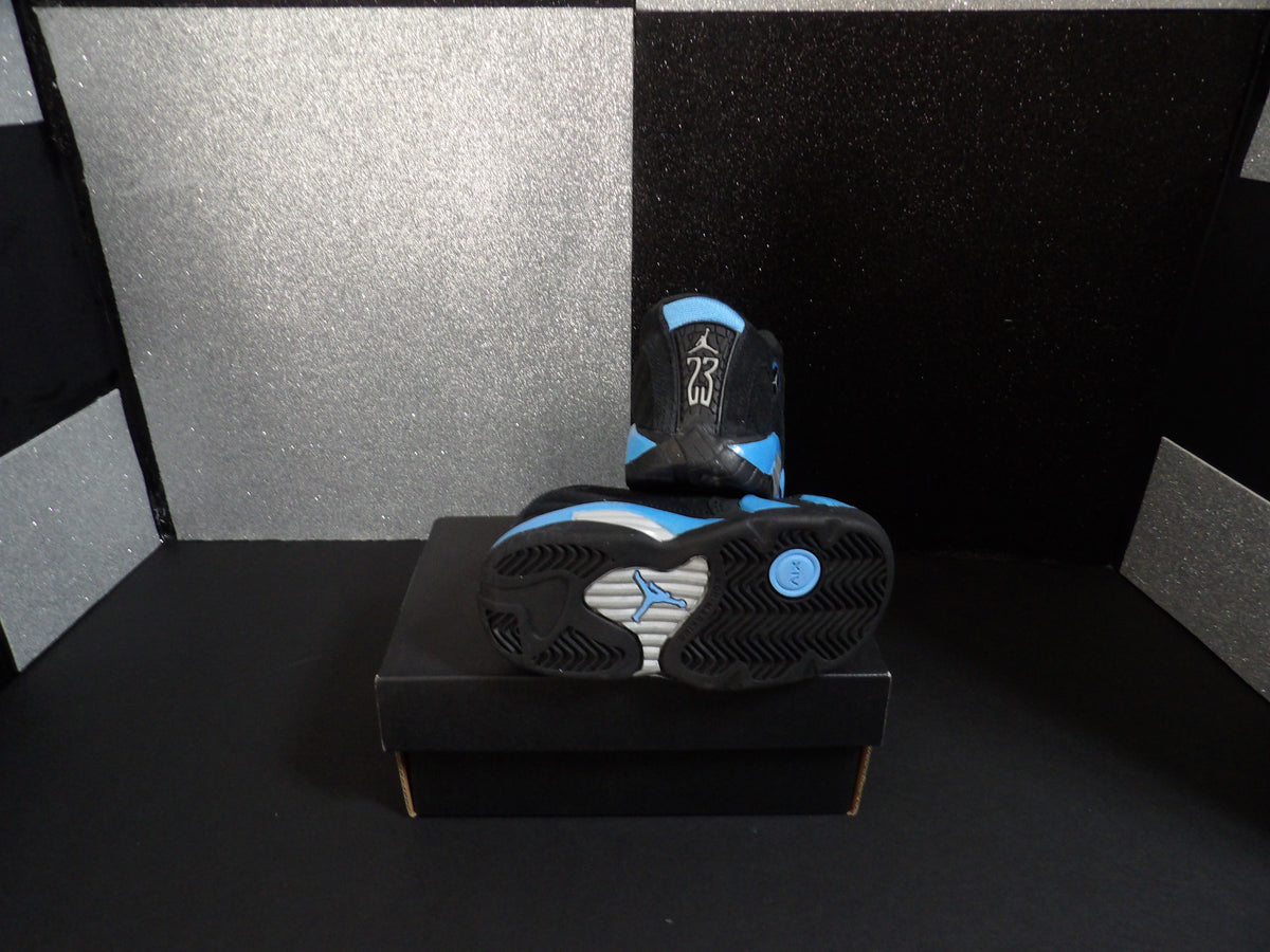 Jordan Retro - Black With Baby Blue Outline (Youth 14)