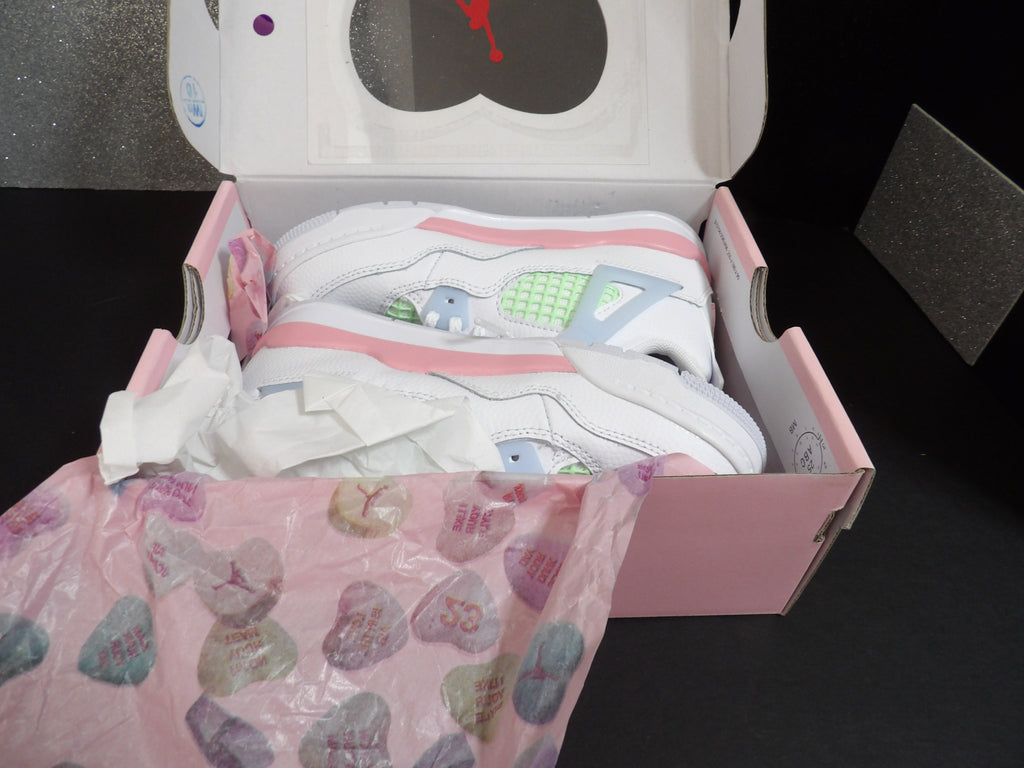 Jordan 4 Retro Youth - Valentine's Day (Size Youth 13)