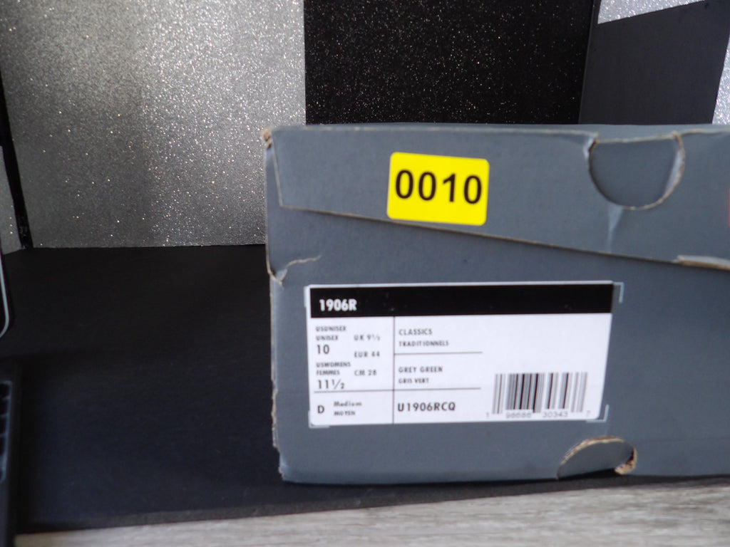 New Balance 1906R- Silver,Green  (US 10M 11.5W)