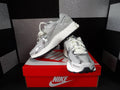 Nike Zoom Vomero 5- Silver (8.5W)