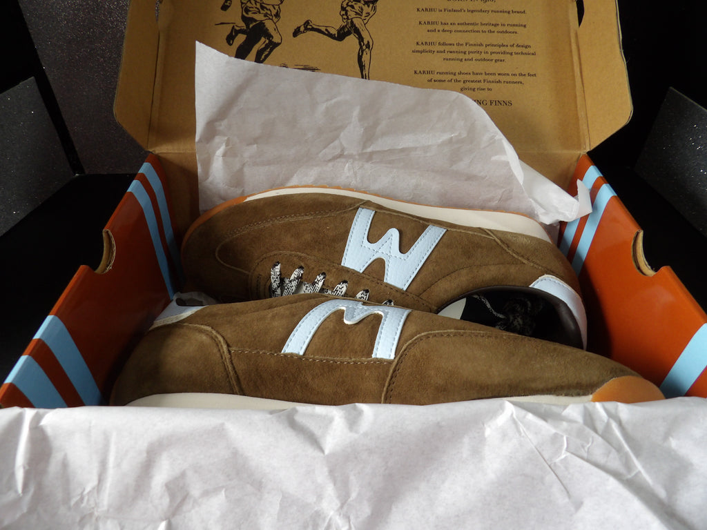 Karhu Mestari- Brown (US 7.5M 9W)