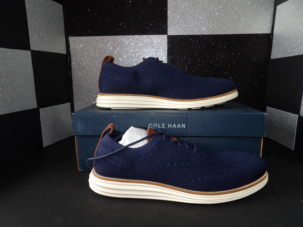 Coolhaan Original Grand Stitchlite Wingtip Oxfords- Blue (US9M)