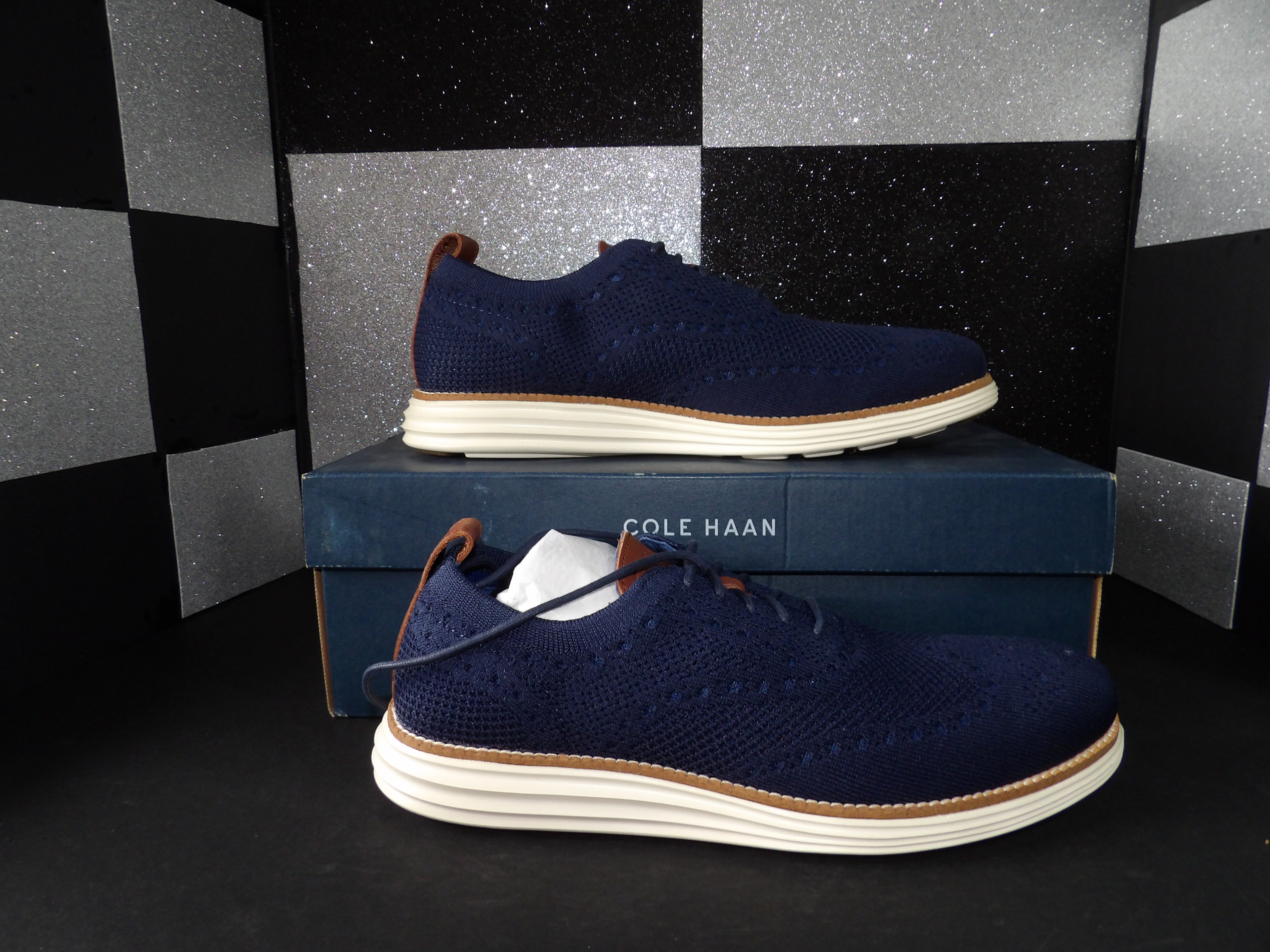 Coolhaan Original Grand Stitchlite Wingtip Oxfords- Blue (US9M)