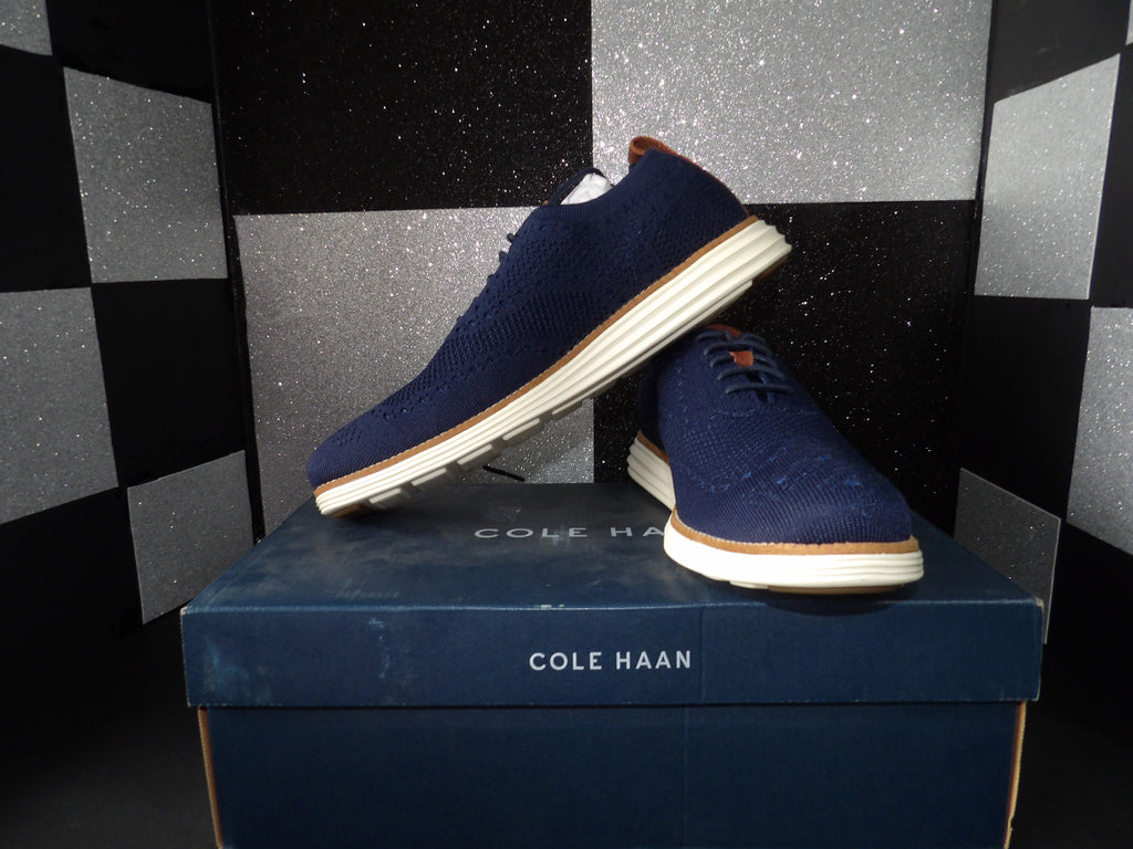 Coolhaan Original Grand Stitchlite Wingtip Oxfords- Blue (US9M)