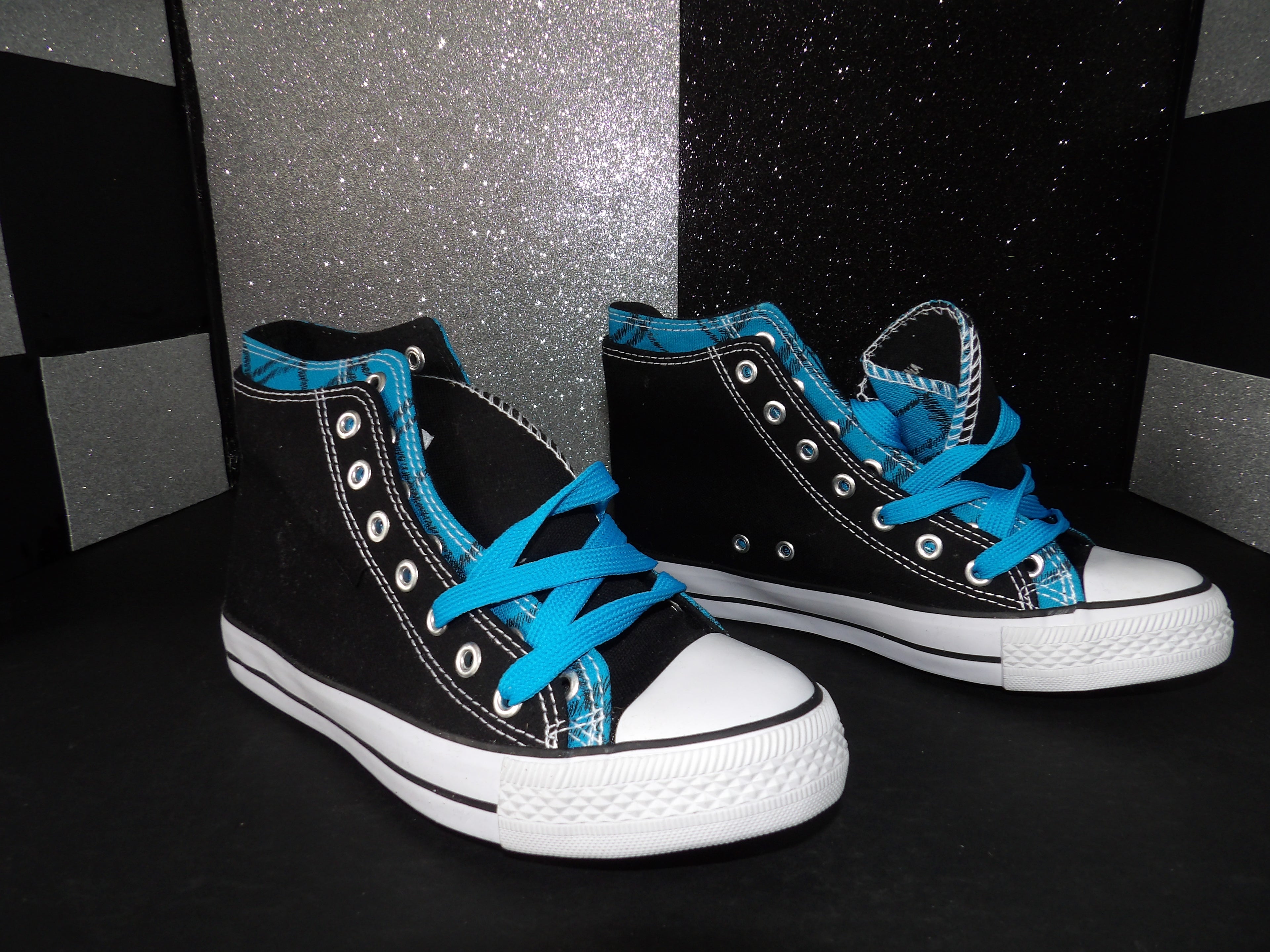 Collectio'O H-6051 High-Top Sneakers – Black/Turquoise (Size US 7)