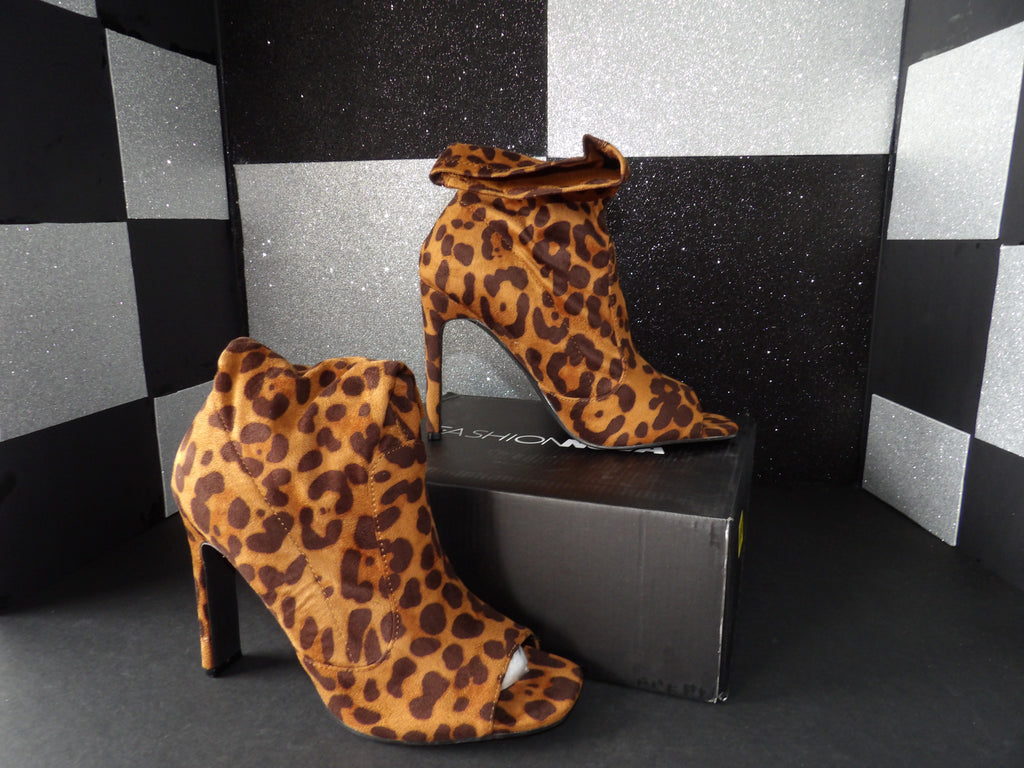 Fashion Nova AIMEE301 Heeled Ankle Boots - Cheetah (Size US Women's 8)