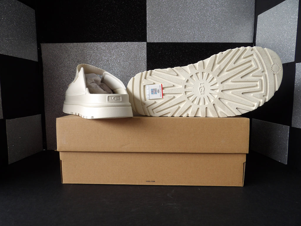 UGG K Goldenglow - White (Size US Women's 6)