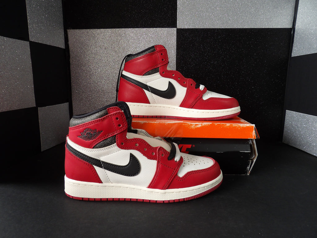 Nike Air Jordan 1 Retro High OG "Lost & Found" - Red (Size US Youth 4)