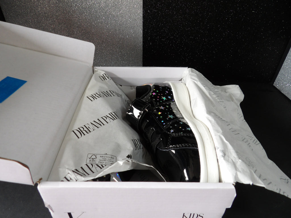 Dream Pairs Girls' Star Print Casual Sneakers – Black Patent (Size US Youth 13)