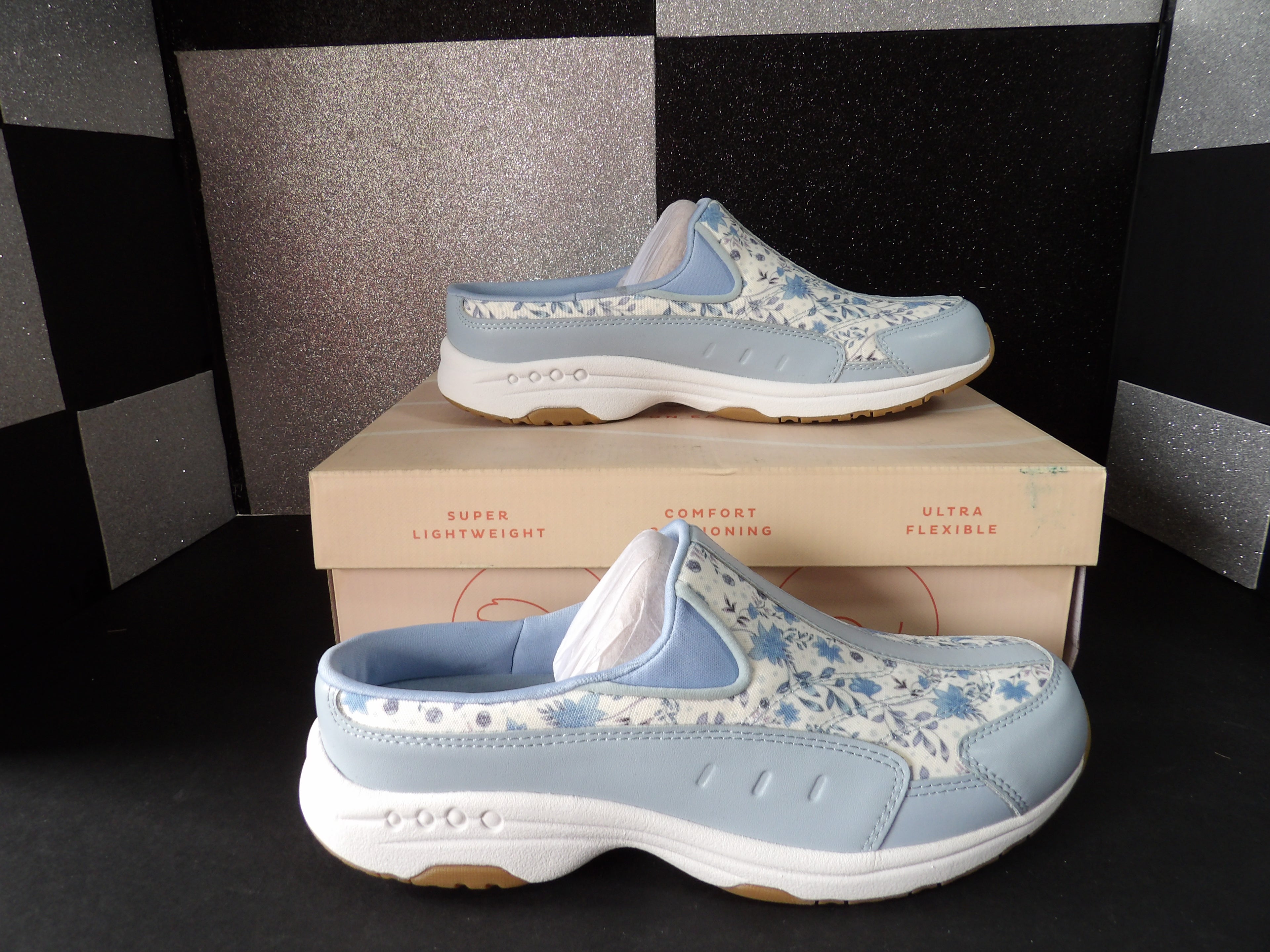 Easy Spirit Traveltime 710 Floral Slip-On Walking Mule – Blue Floral (Size US Women's 9 Medium Width)