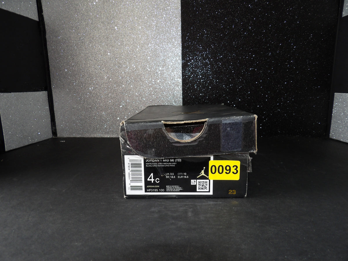 Jordan MID SE- Grey (US 4C)