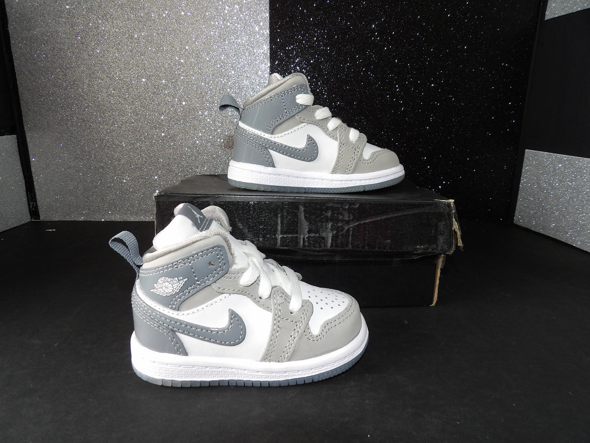 Jordan MID SE- Grey (US 4C)