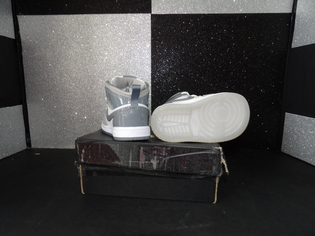 Jordan MID SE- Grey (US 4C)