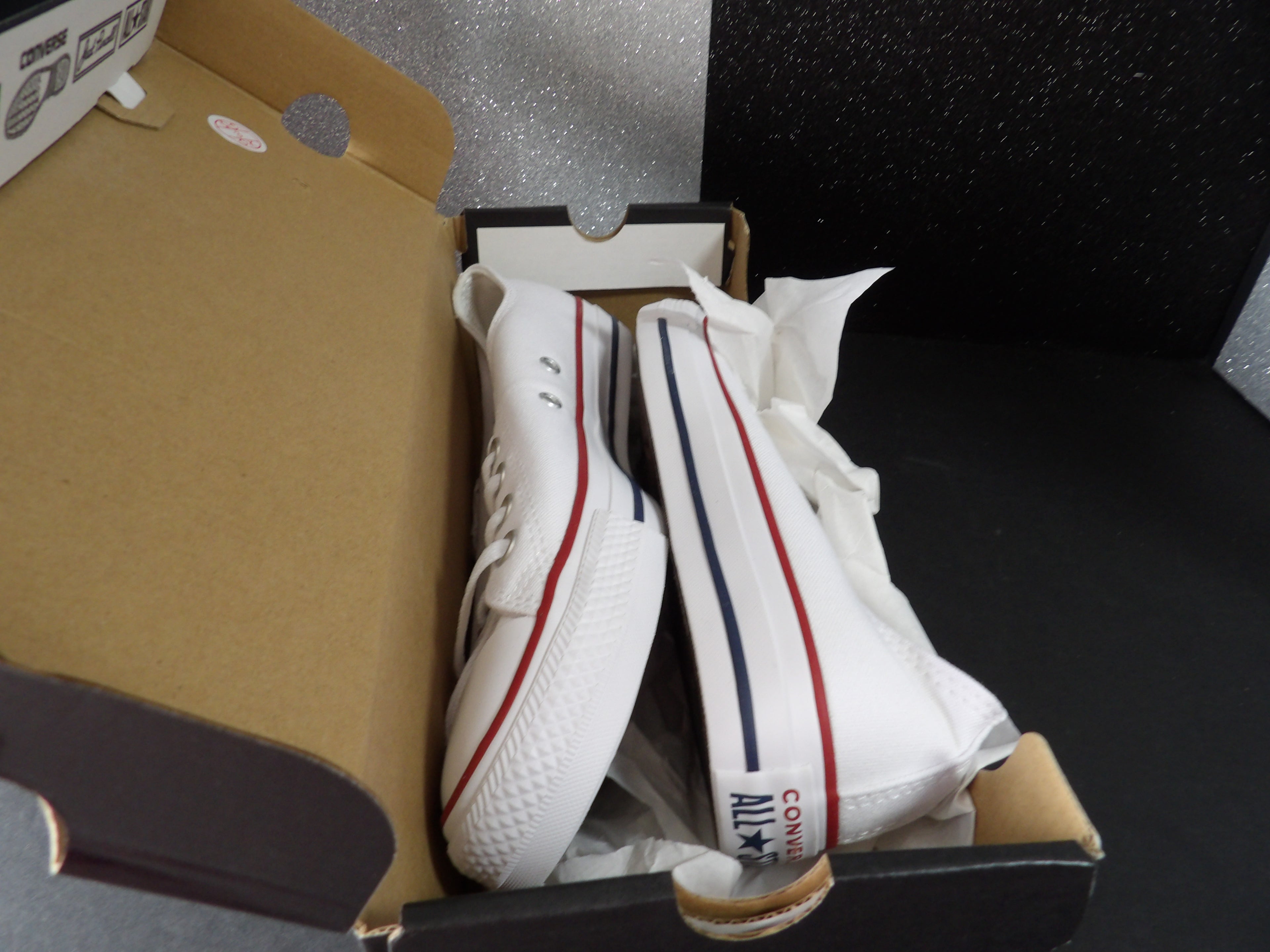 Converse All Stars- White (US 8.5)
