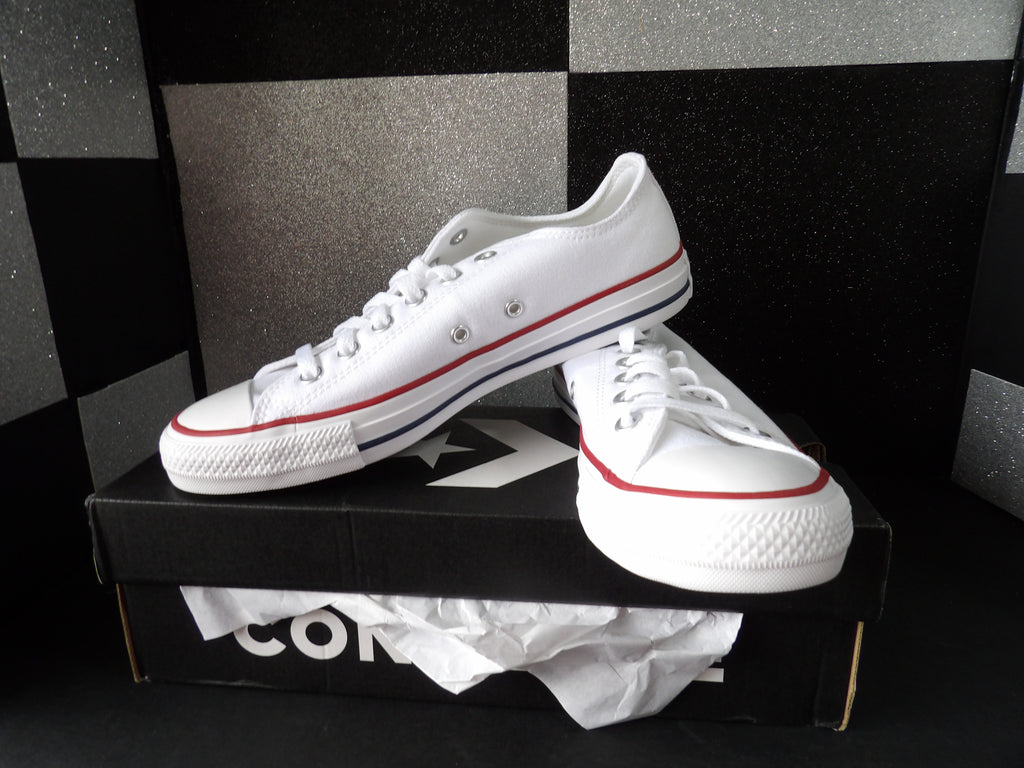 Converse All Stars- White (US 8.5)