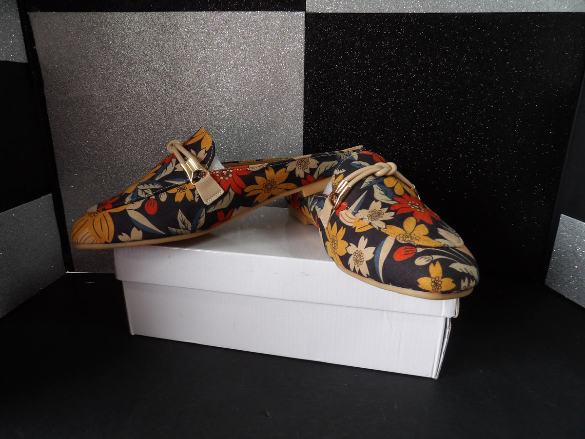 Mengshanhali Sandal- Multicolor (US 10W)