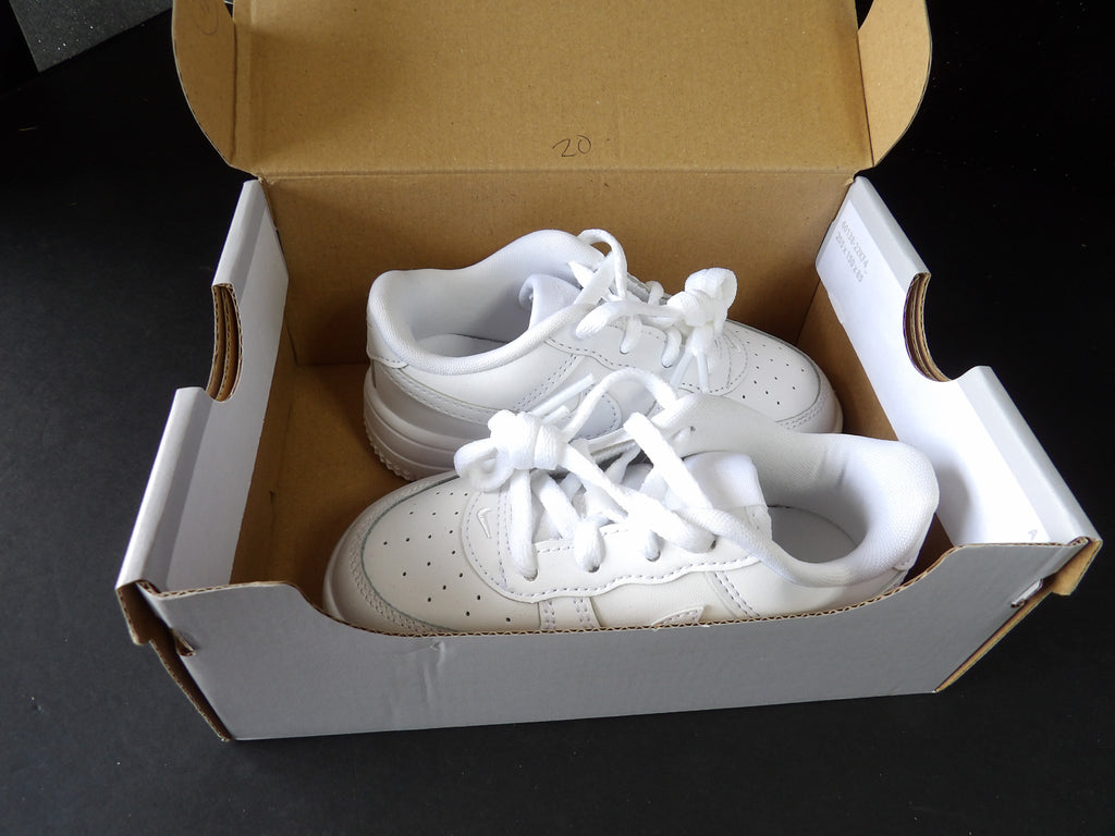 Nike Force 1 Low Lace- White (US 8C)
