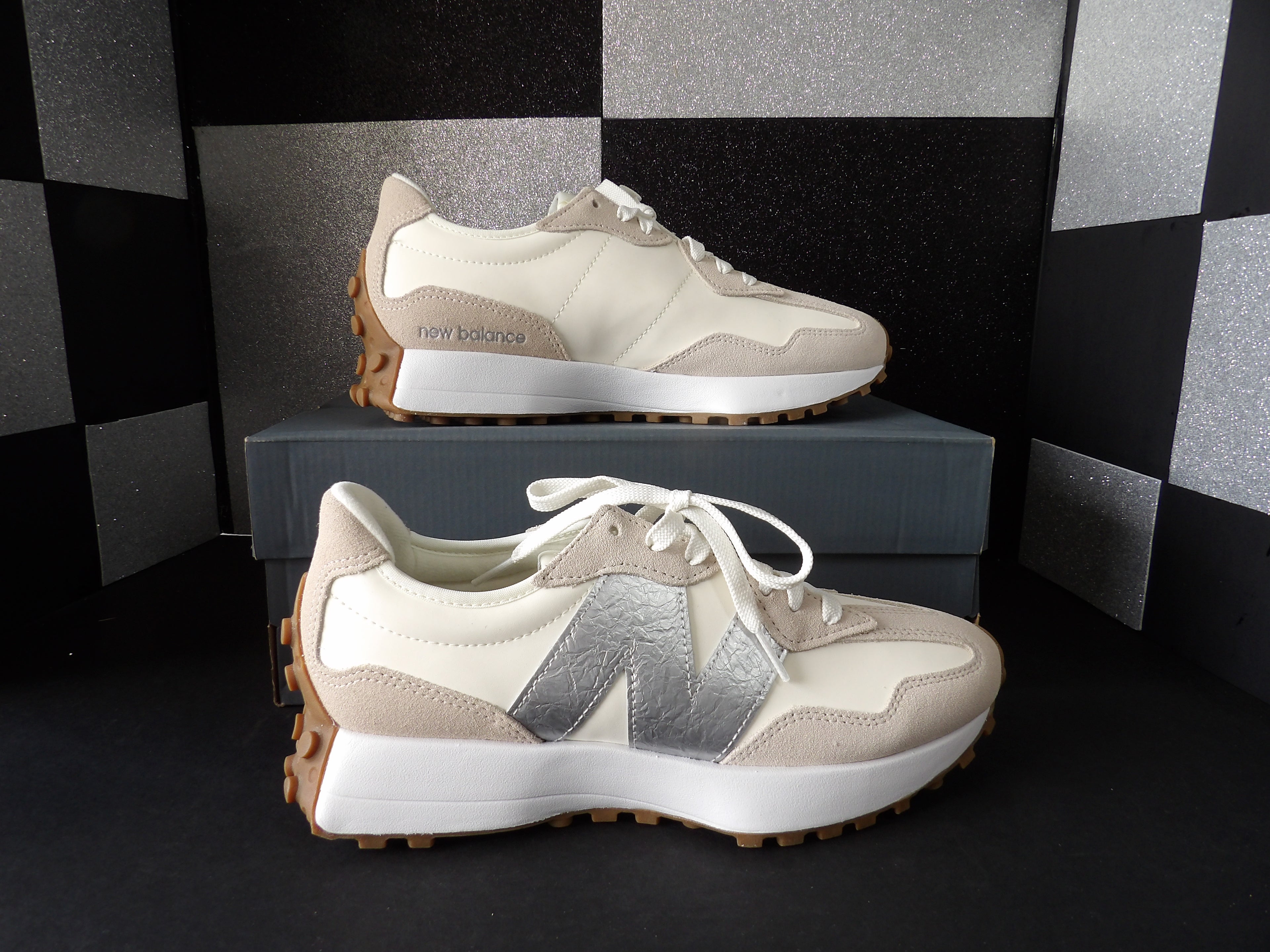 New Balance 327 - Cream/Silver (Size US Women's 10)