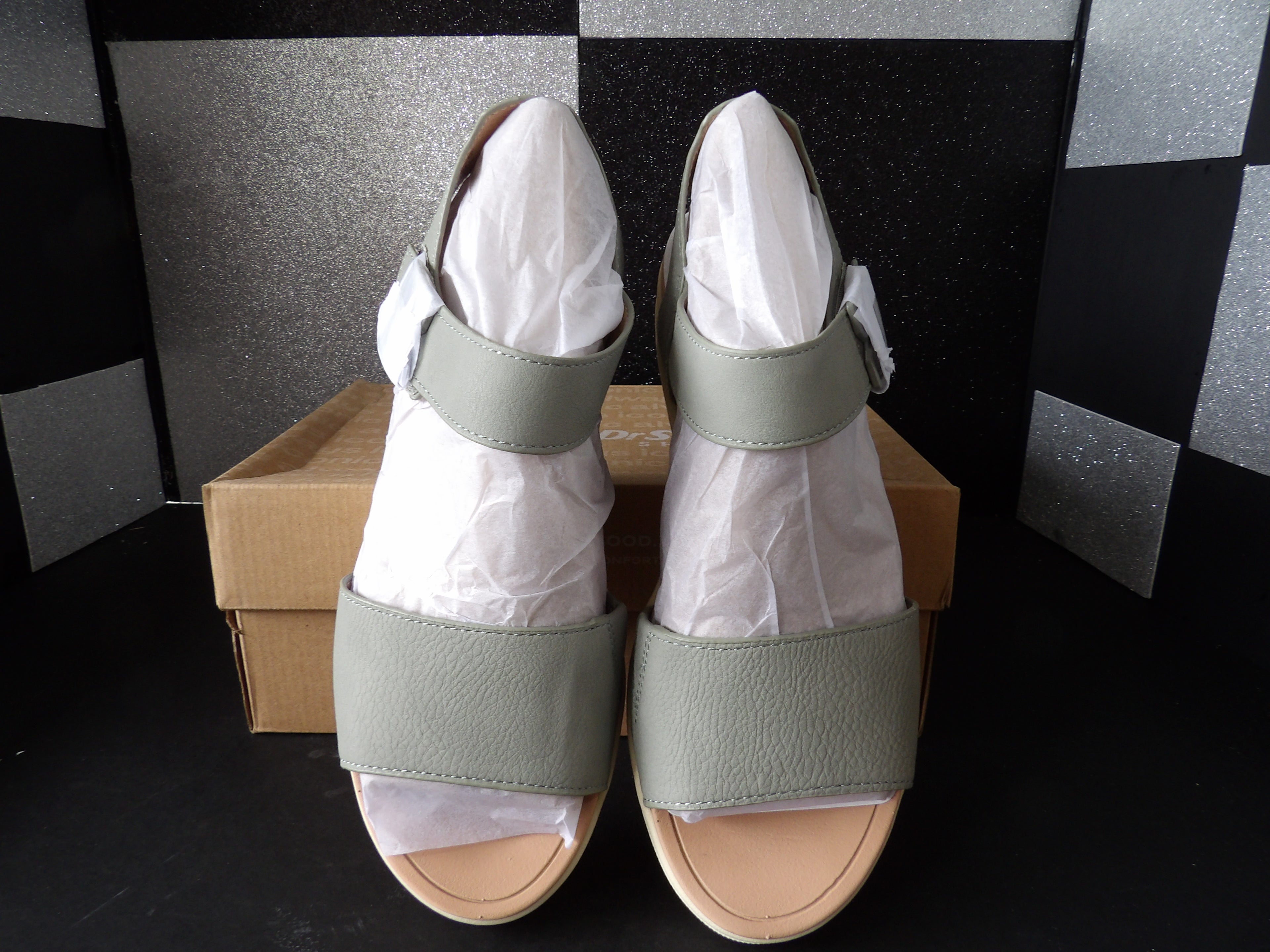 Dr. Scholl's Time Off Comfort Sandals - Sky (Size US Women's 7.5)