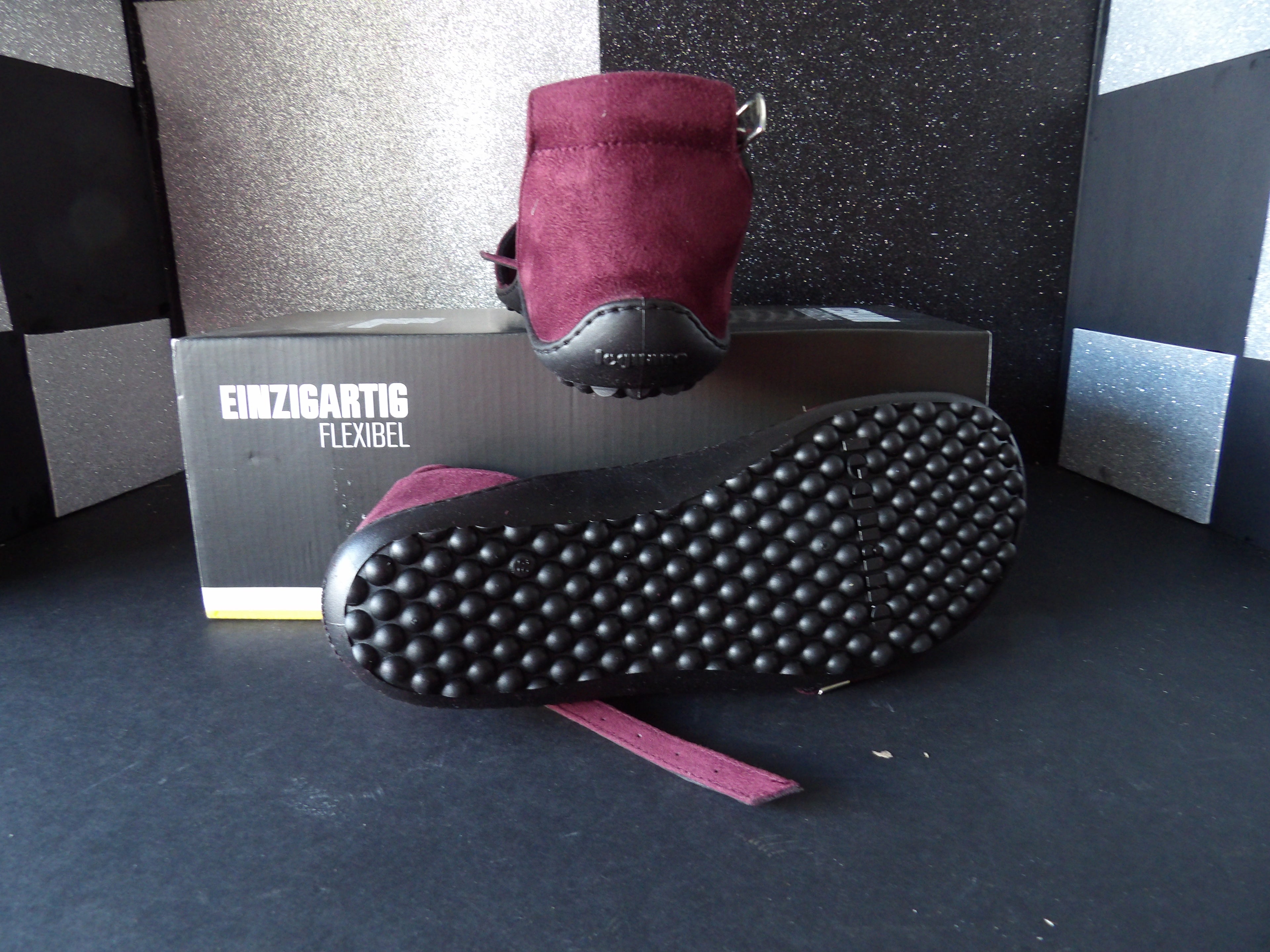 Leguano Jara Barefoot Sandals - Bordeaux (Size US Women's 8.5, EU 39)