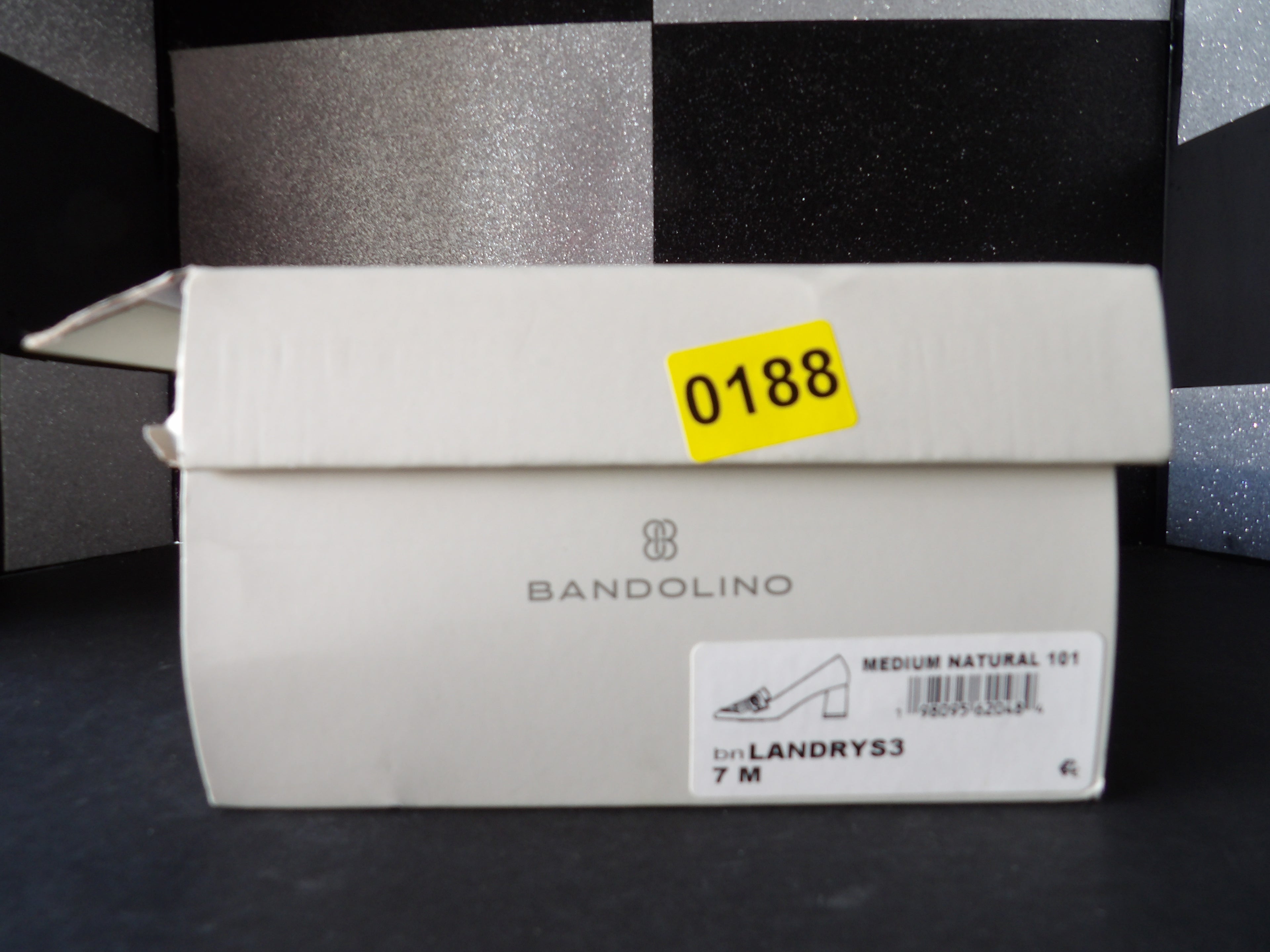 Bandolino LandryS3 Block Heels- Brown (US Women's 7)