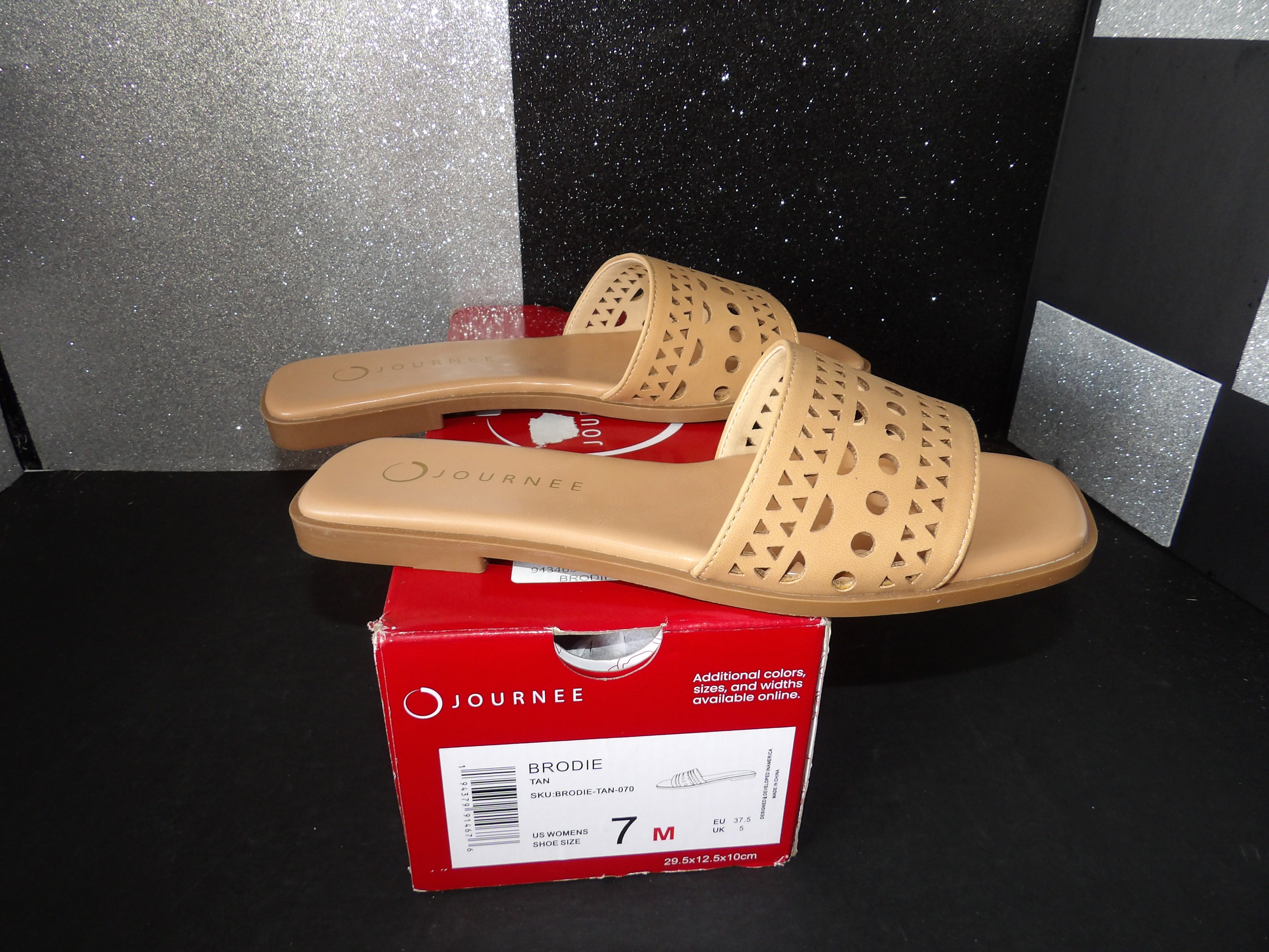 Journee Brodie Sandals- Tan (US Women's 7)